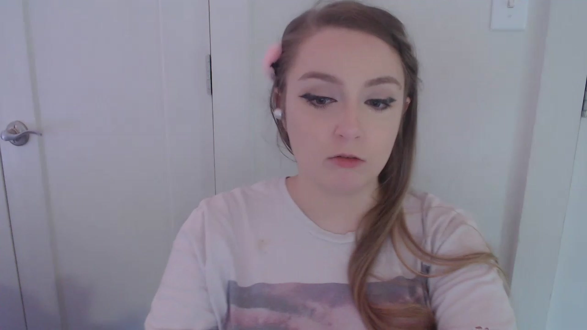 Gallery image thumbnail from LibbyxDoe's myfreecams stream on, 05/23/2023, 21:06 image 4 of 20