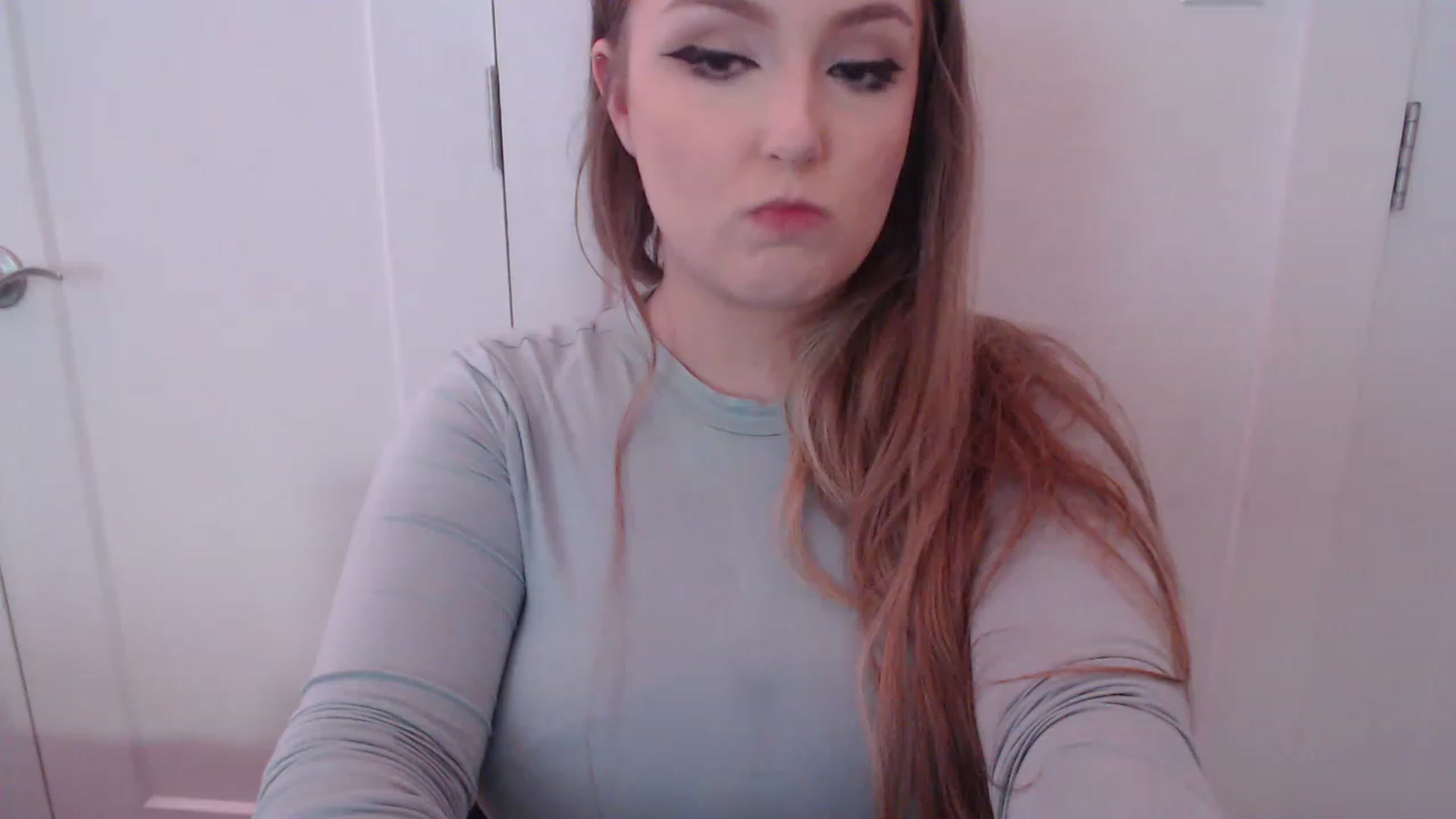 Gallery image thumbnail from LibbyxDoe's myfreecams stream on, 05/25/2023, 08:18 image 14 of 20