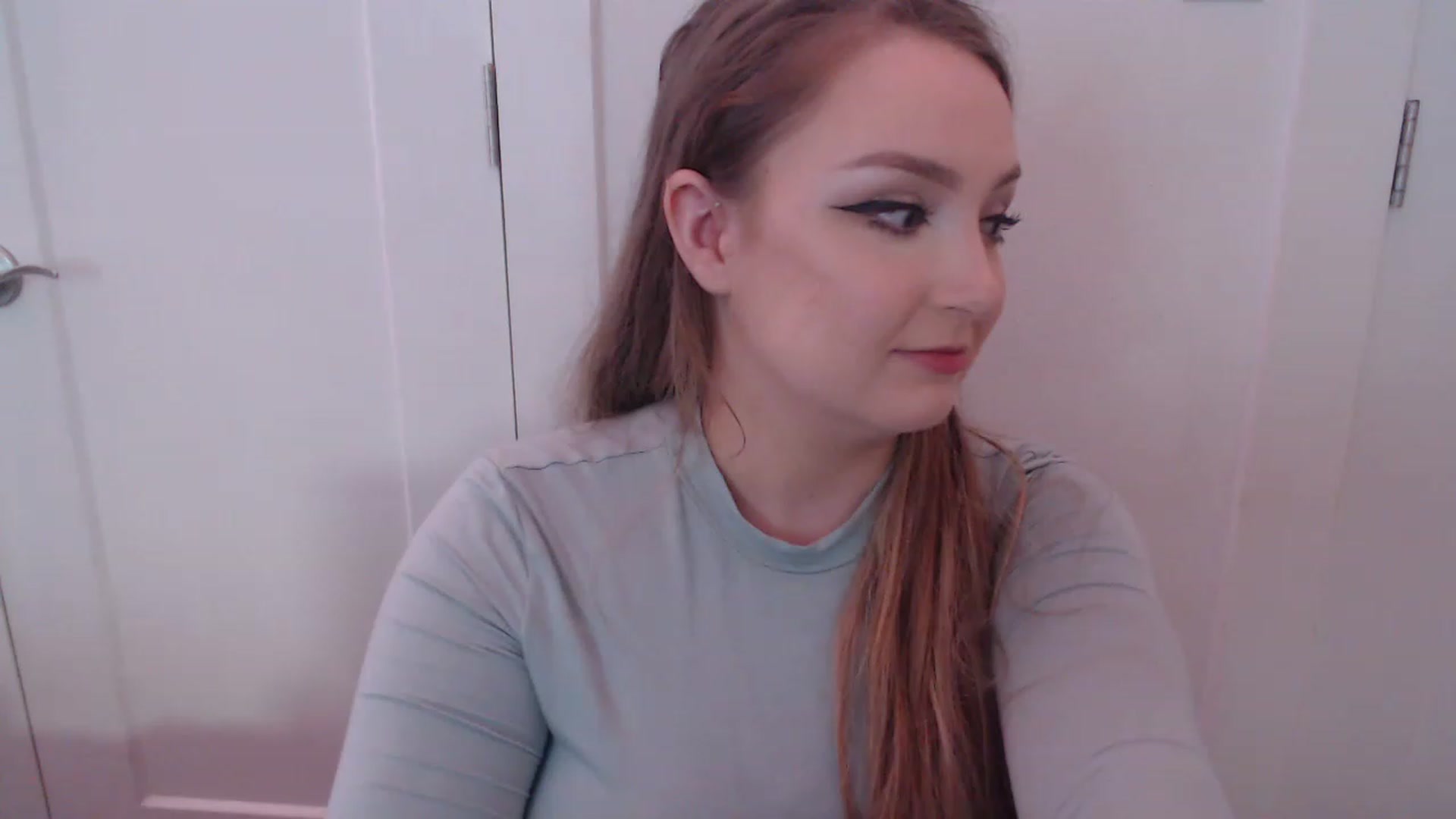 Gallery image thumbnail from LibbyxDoe's myfreecams stream on, 05/25/2023, 09:20 image 4 of 20