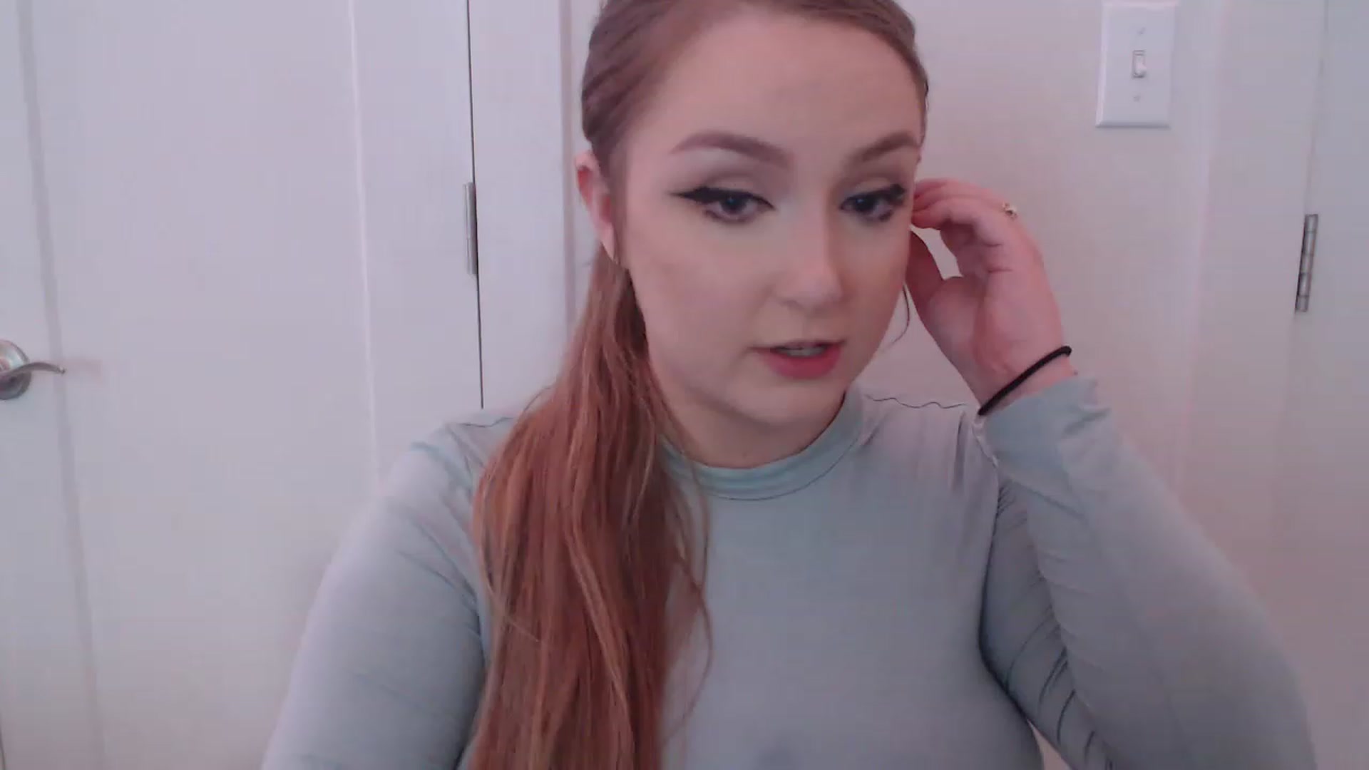 Gallery image thumbnail from LibbyxDoe's myfreecams stream on, 05/25/2023, 09:20 image 9 of 20