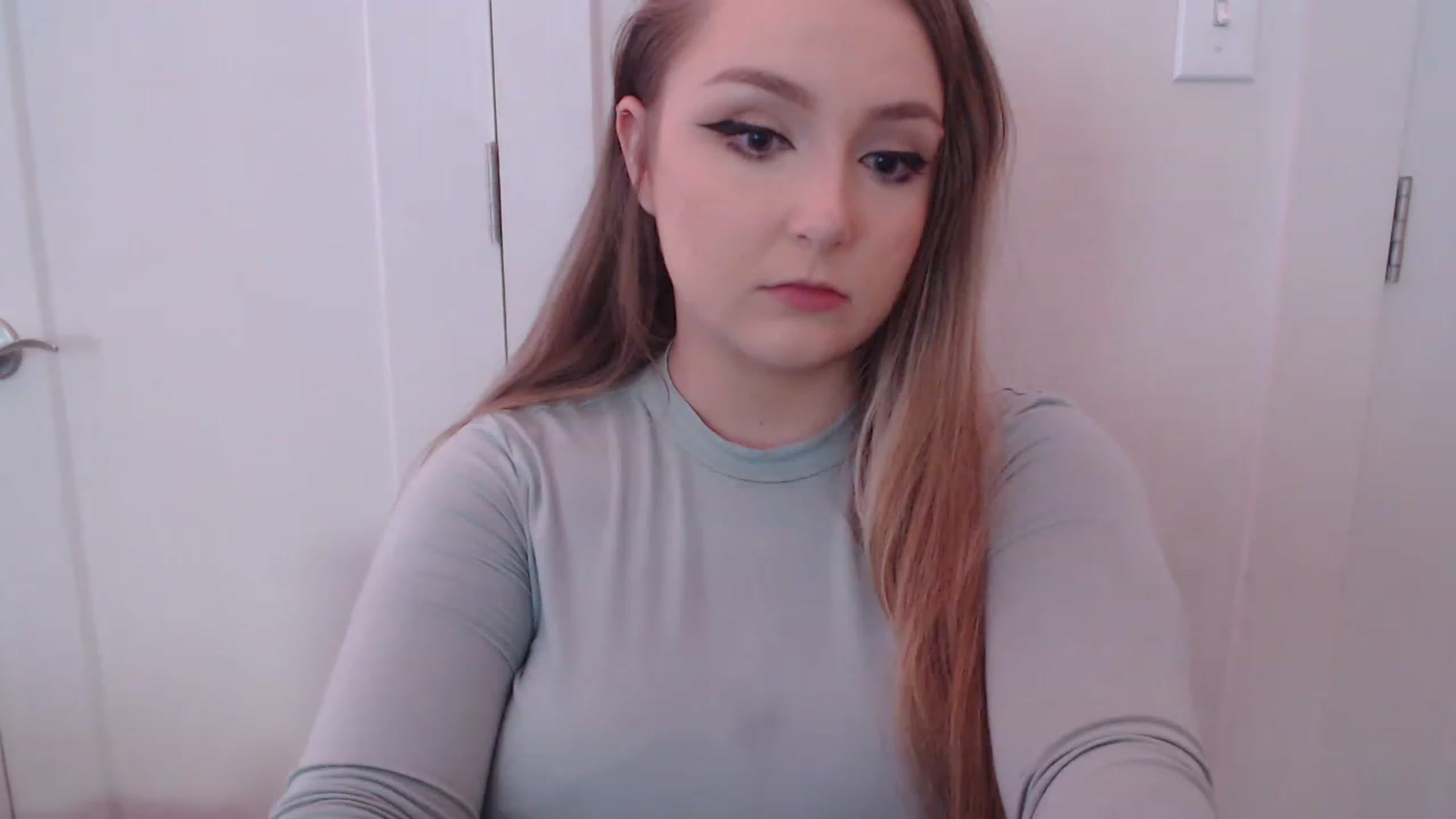 Gallery image thumbnail from LibbyxDoe's myfreecams stream on, 05/25/2023, 09:20 image 14 of 20