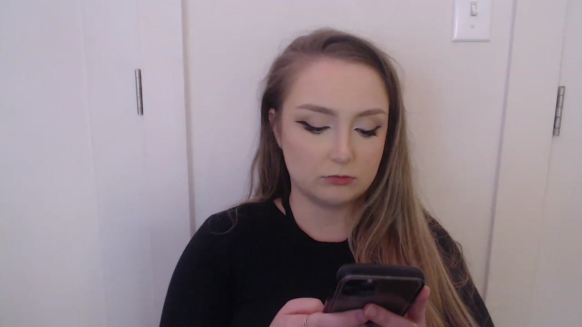 Gallery image thumbnail from LibbyxDoe's myfreecams stream on, 05/26/2023, 08:24 image 17 of 20