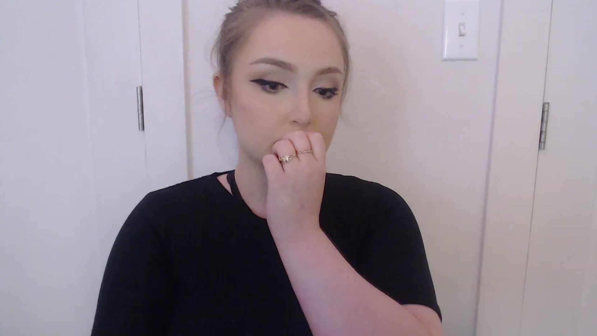 Gallery image thumbnail from LibbyxDoe's myfreecams stream on, 05/26/2023, 08:24 image 4 of 20