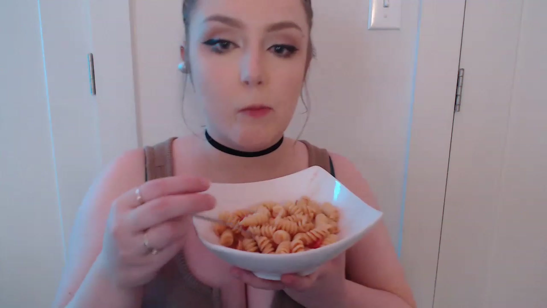 Gallery image thumbnail from LibbyxDoe's myfreecams stream on, 05/29/2023, 11:18 image 13 of 20