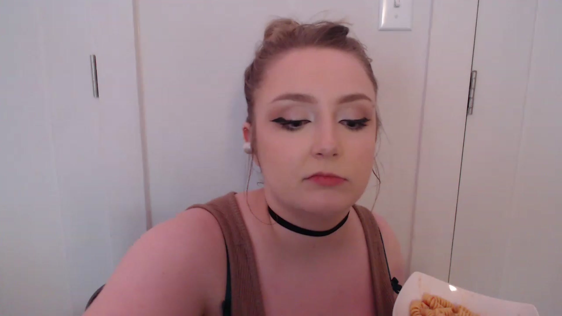 Gallery image thumbnail from LibbyxDoe's myfreecams stream on, 05/29/2023, 11:18 image 12 of 20