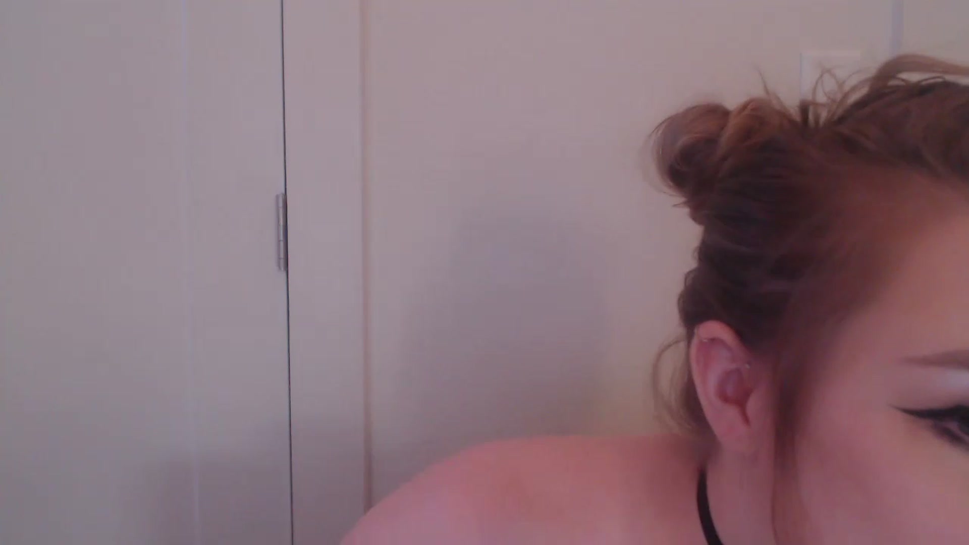 Gallery image thumbnail from LibbyxDoe's myfreecams stream on, 06/03/2023, 09:01 image 9 of 20