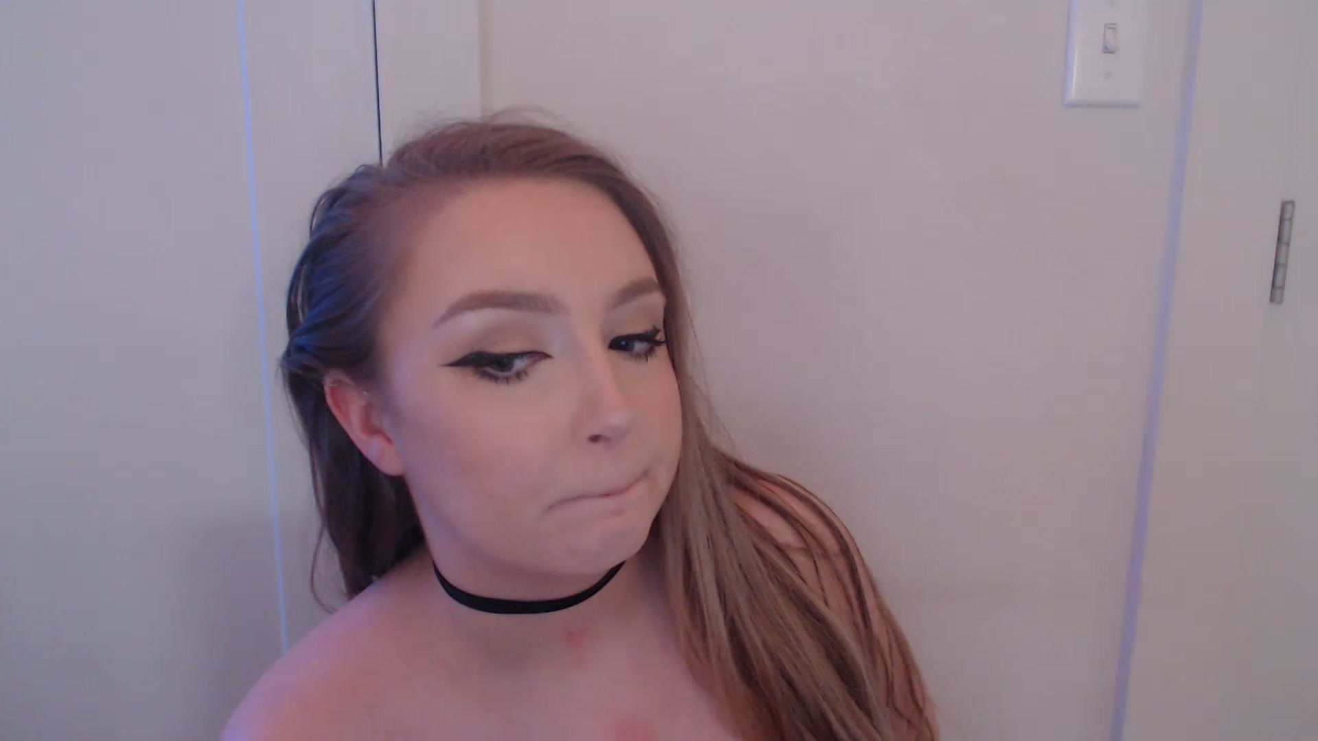 Gallery image thumbnail from LibbyxDoe's myfreecams stream on, 06/03/2023, 12:16 image 12 of 20