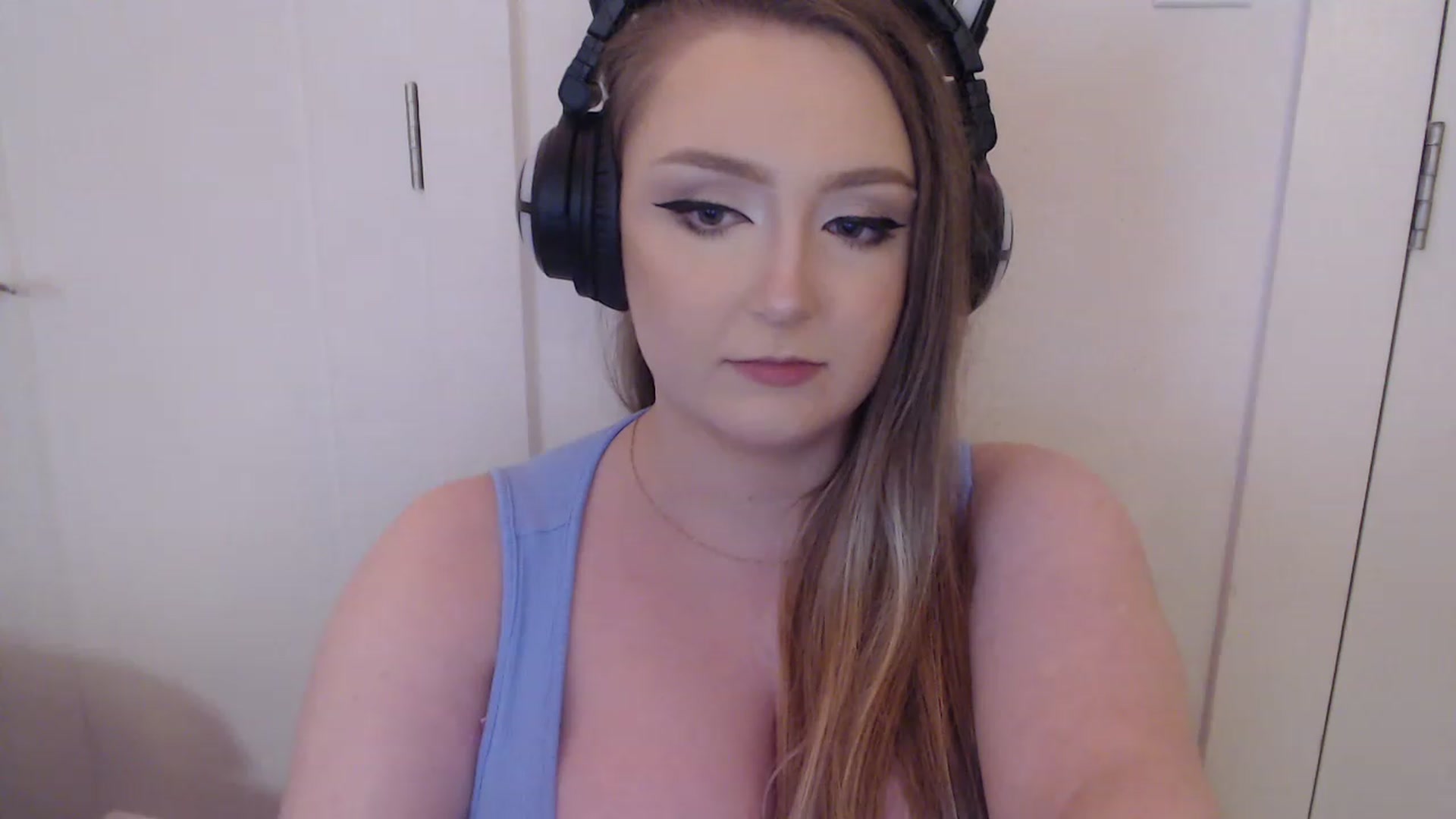 Gallery image thumbnail from LibbyxDoe's myfreecams stream on, 06/12/2023, 08:16 image 19 of 20