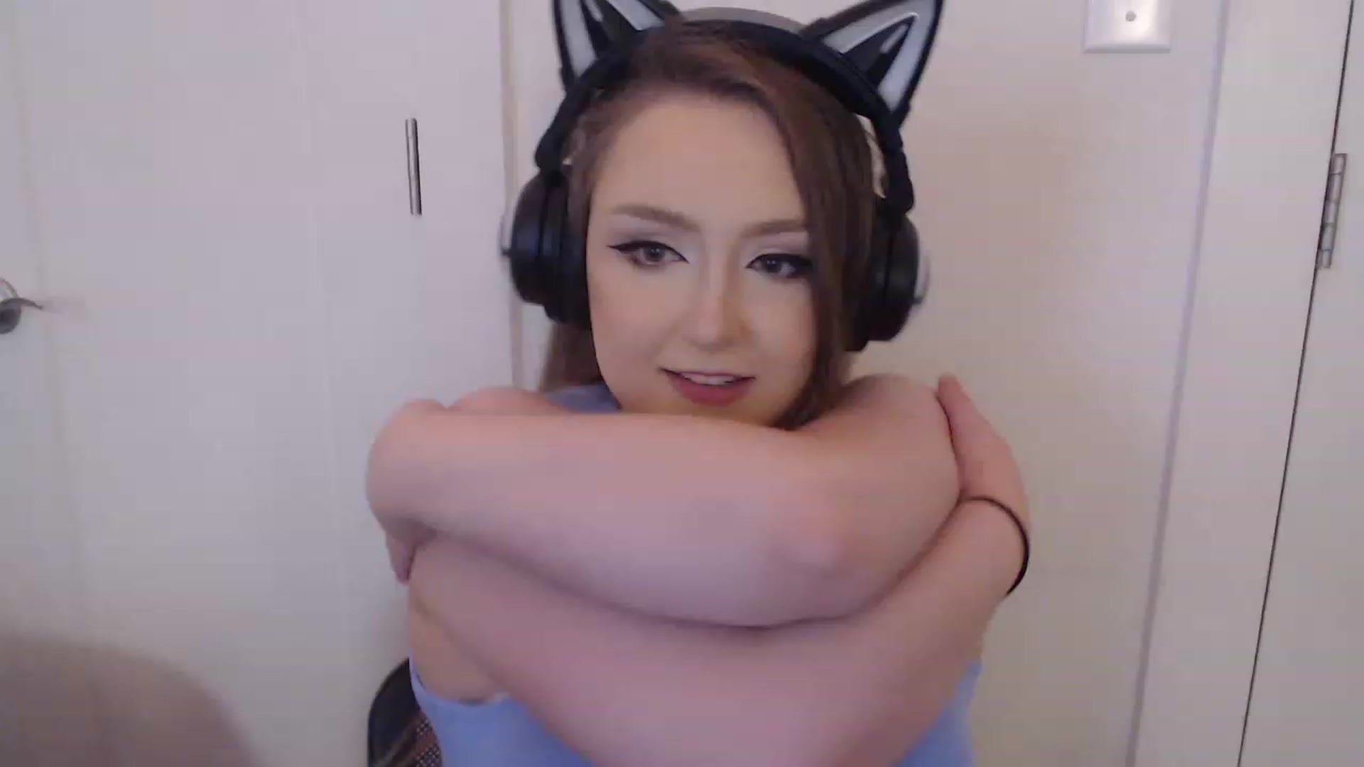 Gallery image thumbnail from LibbyxDoe's myfreecams stream on, 06/12/2023, 08:16 image 12 of 20