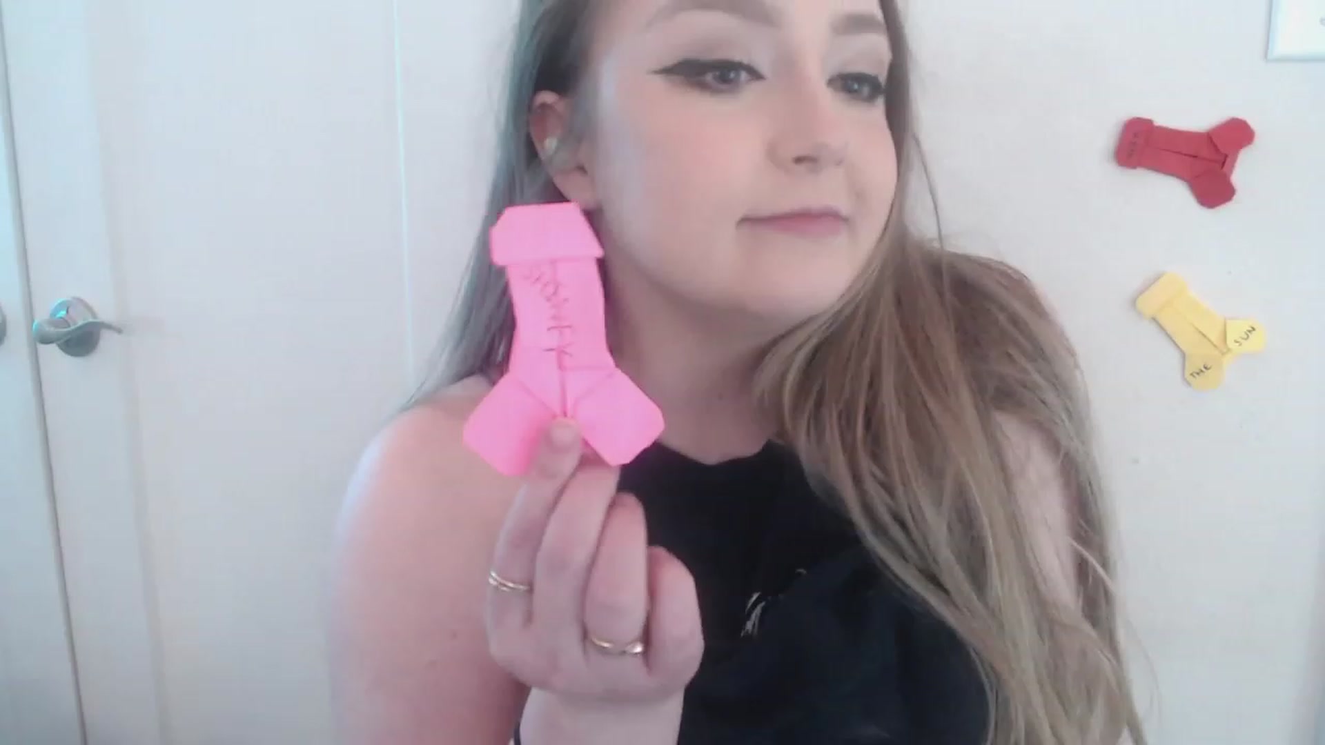 Gallery image thumbnail from LibbyxDoe's myfreecams stream on, 06/18/2023, 17:54 image 7 of 20