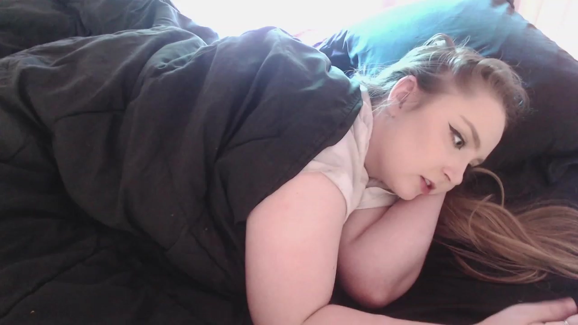 Gallery image thumbnail from LibbyxDoe's myfreecams stream on, 06/30/2023, 20:02 image 17 of 20