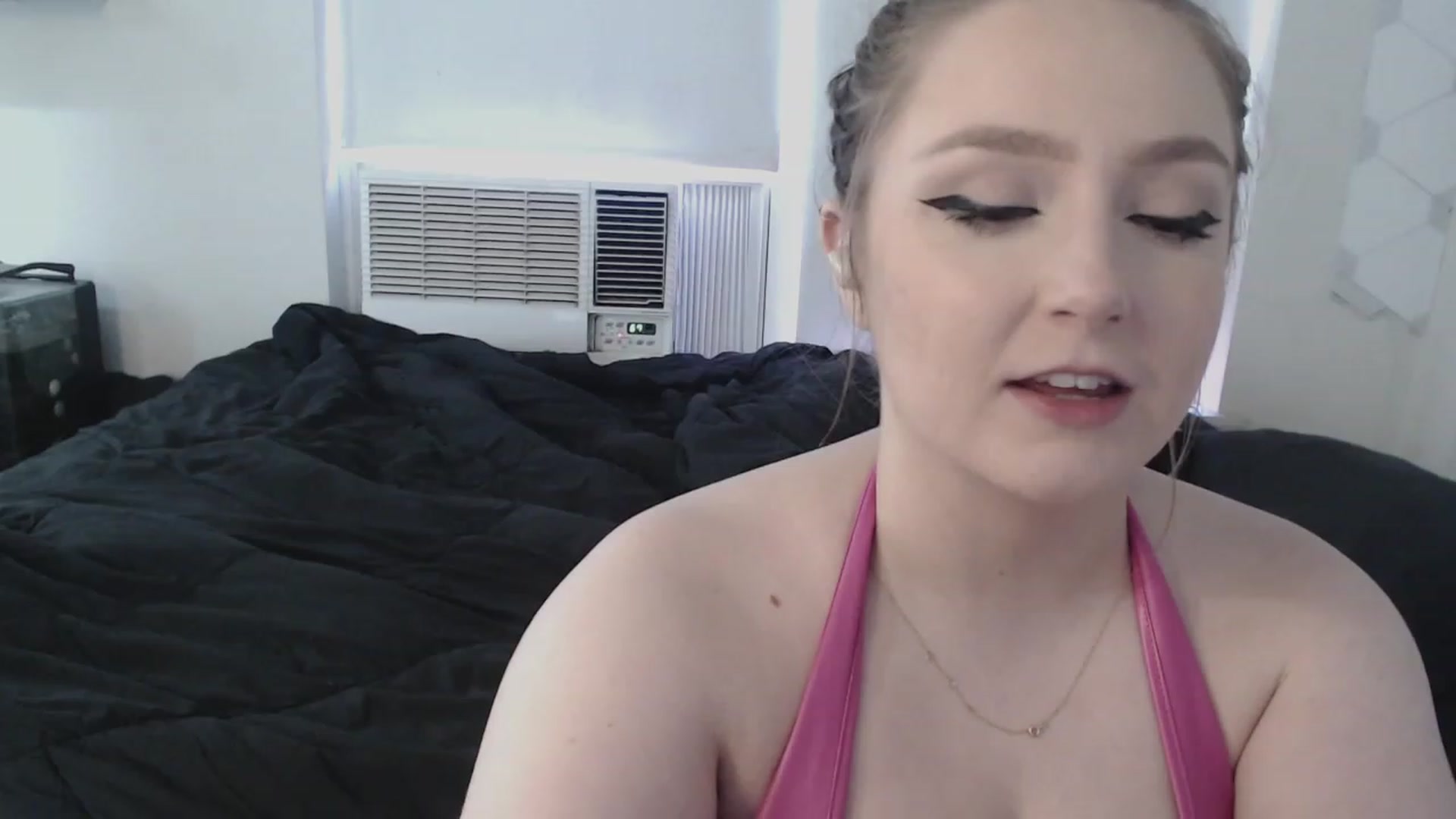 Gallery image thumbnail from LibbyxDoe's myfreecams stream on, 07/28/2023, 20:18 image 1 of 20