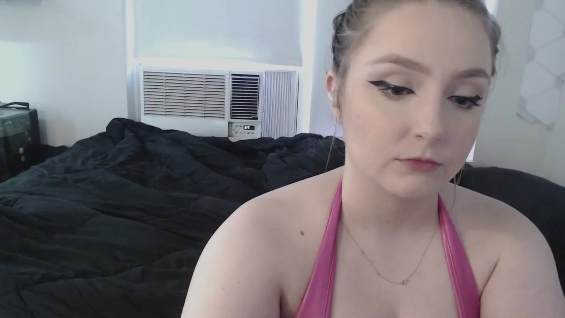 Gallery image thumbnail from LibbyxDoe's myfreecams stream on, 07/28/2023, 20:18 image 2 of 20