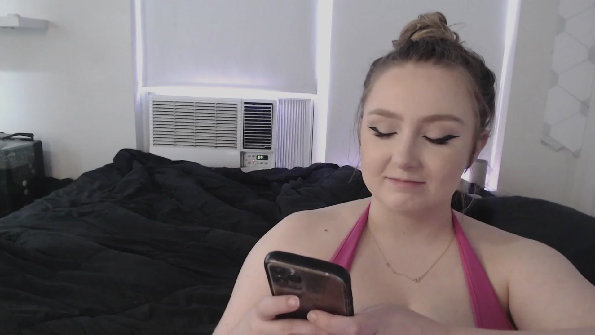 Gallery image thumbnail from LibbyxDoe's myfreecams stream on, 07/28/2023, 20:18 image 18 of 20