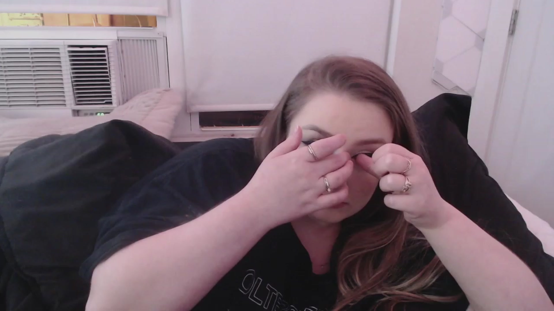 Gallery image thumbnail from LibbyxDoe's myfreecams stream on, 08/08/2023, 11:34 image 3 of 20
