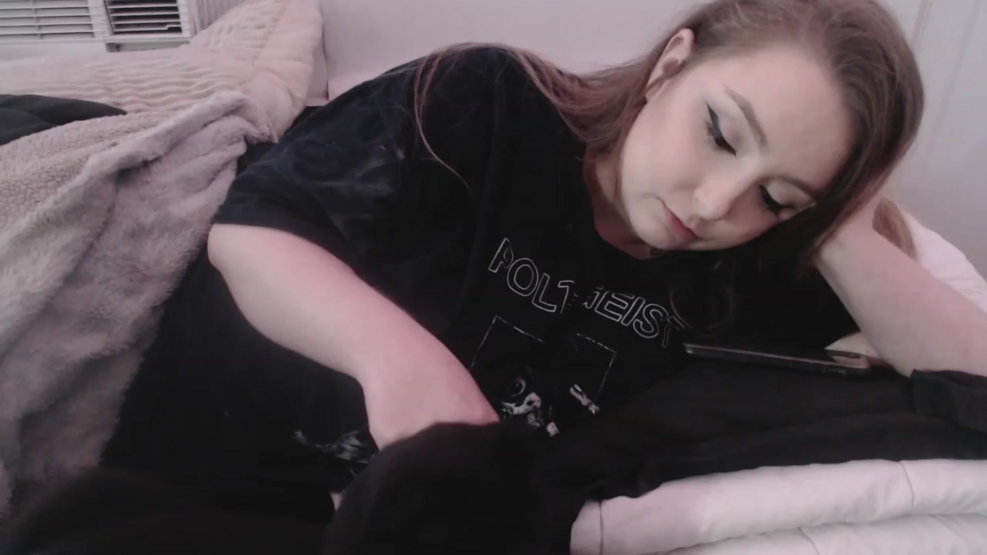 Gallery image thumbnail from LibbyxDoe's myfreecams stream on, 08/08/2023, 11:34 image 16 of 20
