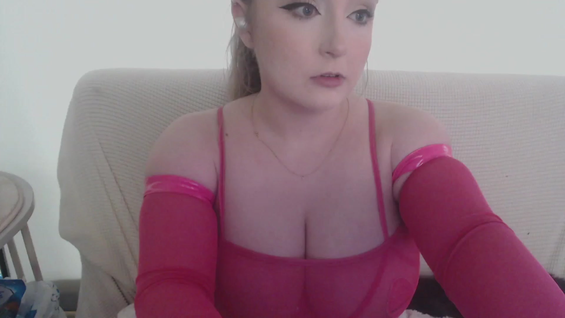 Gallery image thumbnail from LibbyxDoe's myfreecams stream on, 08/28/2023, 08:15 image 8 of 20