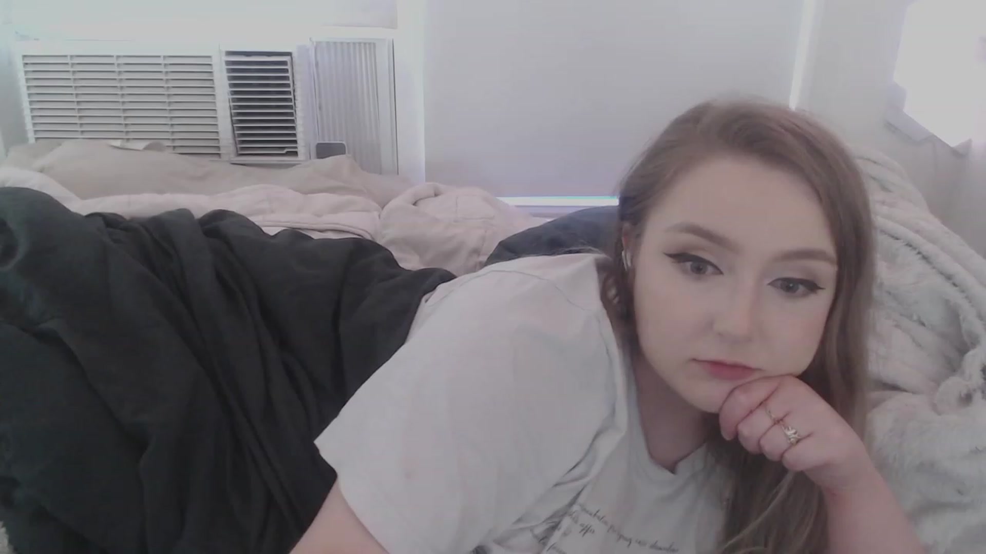 Gallery image thumbnail from LibbyxDoe's myfreecams stream on, 08/30/2023, 14:14 image 14 of 20
