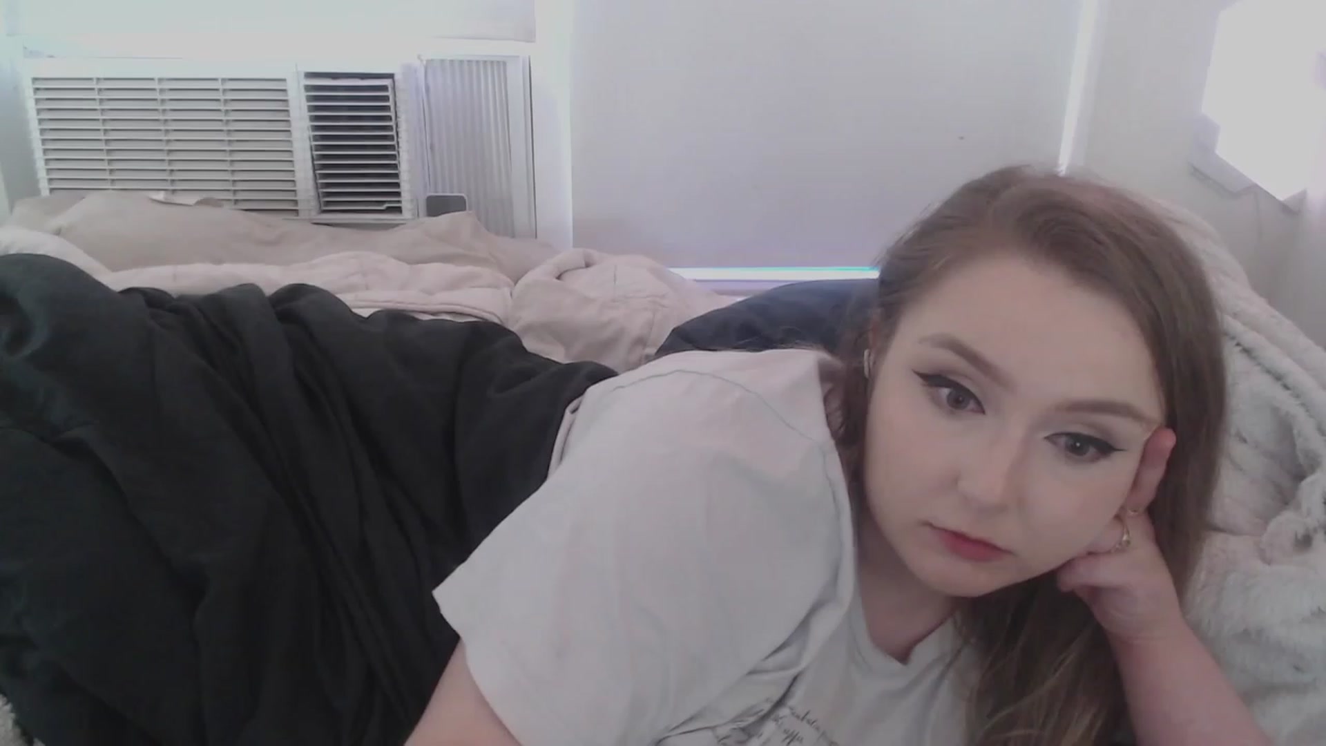 Gallery image thumbnail from LibbyxDoe's myfreecams stream on, 08/30/2023, 14:14 image 13 of 20