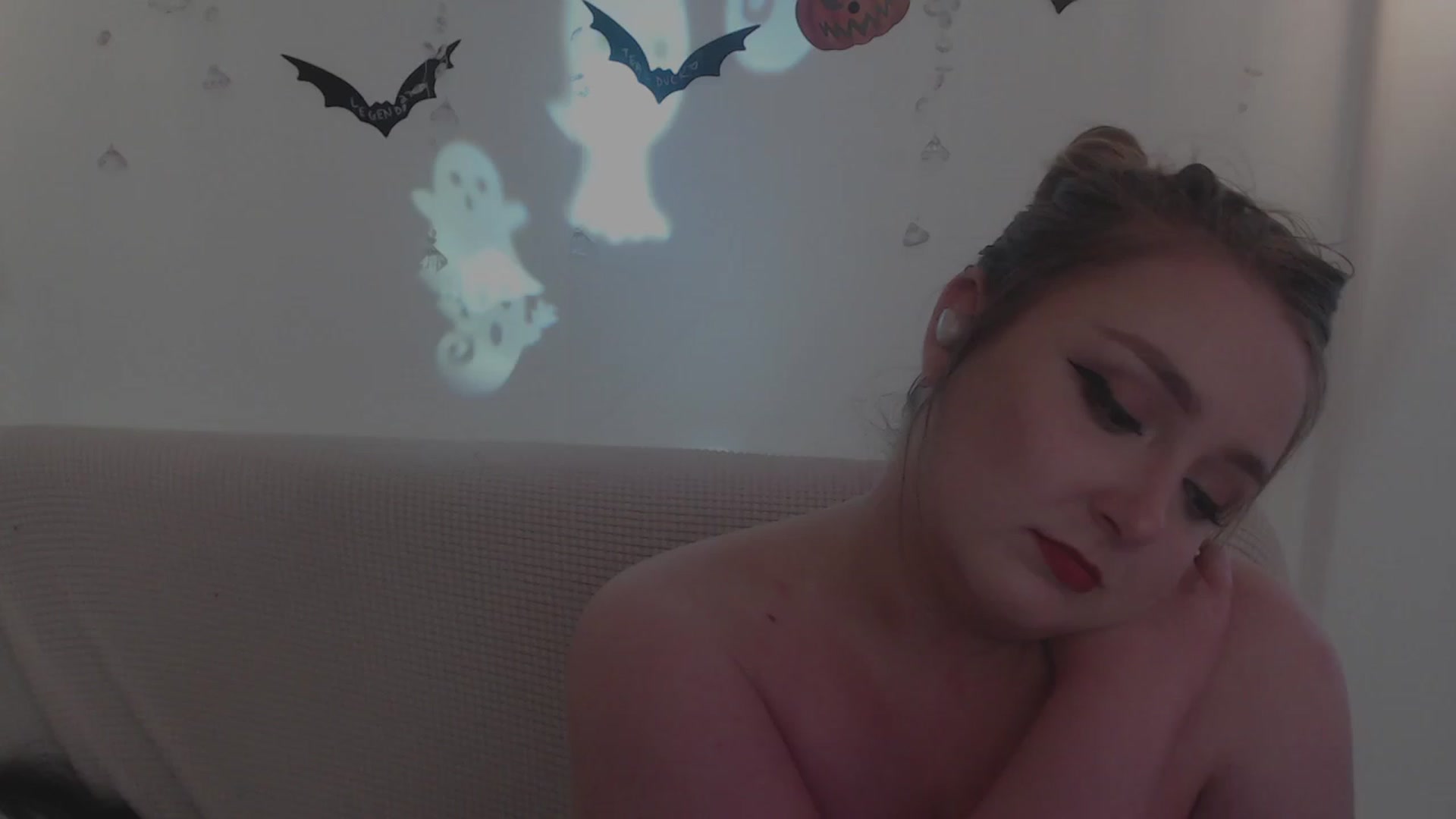 Gallery image thumbnail from LibbyxDoe's myfreecams stream on, 10/15/2023, 10:54 image 18 of 20