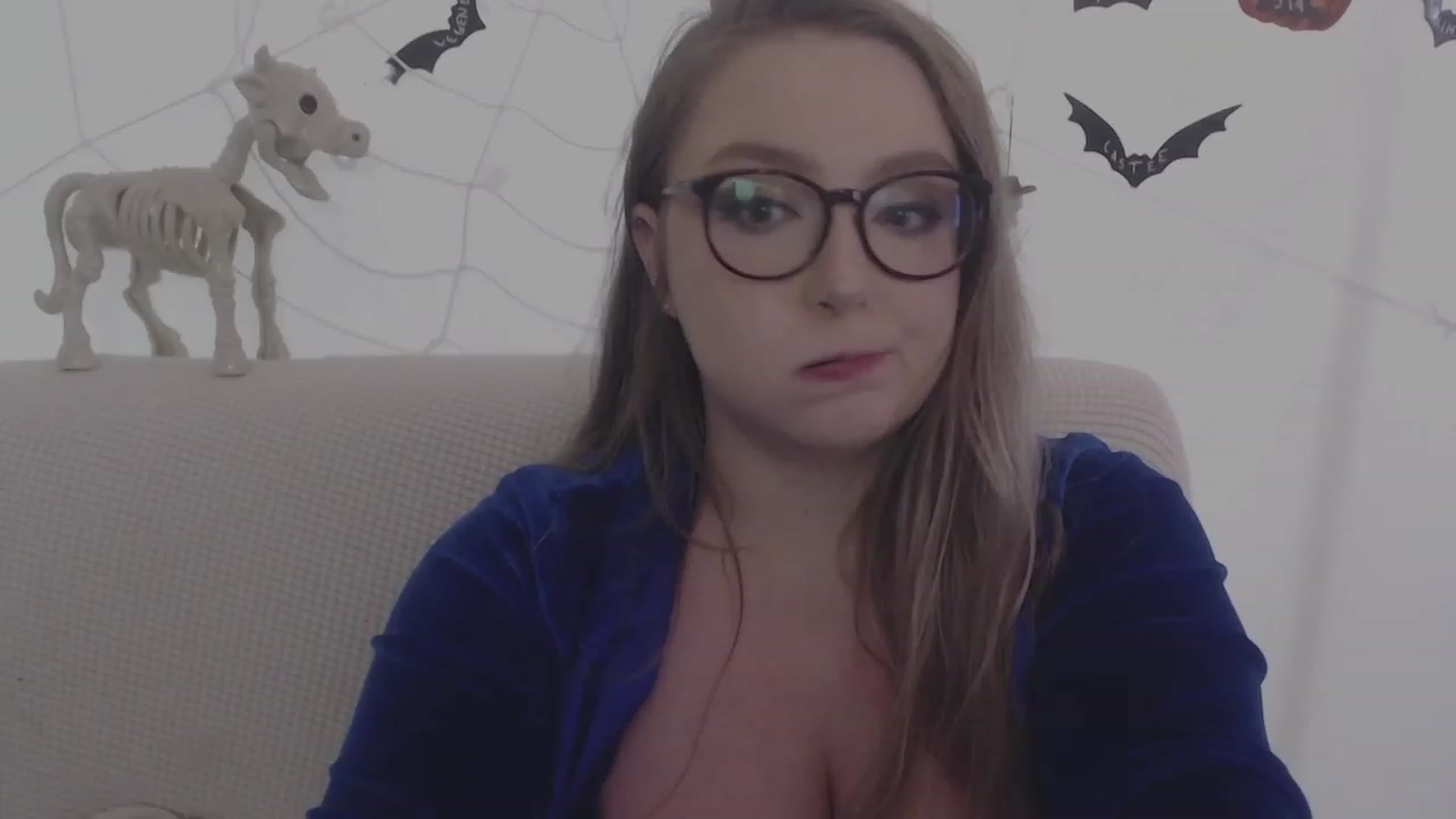 Gallery image thumbnail from LibbyxDoe's myfreecams stream on, 10/31/2023, 10:24 image 20 of 20