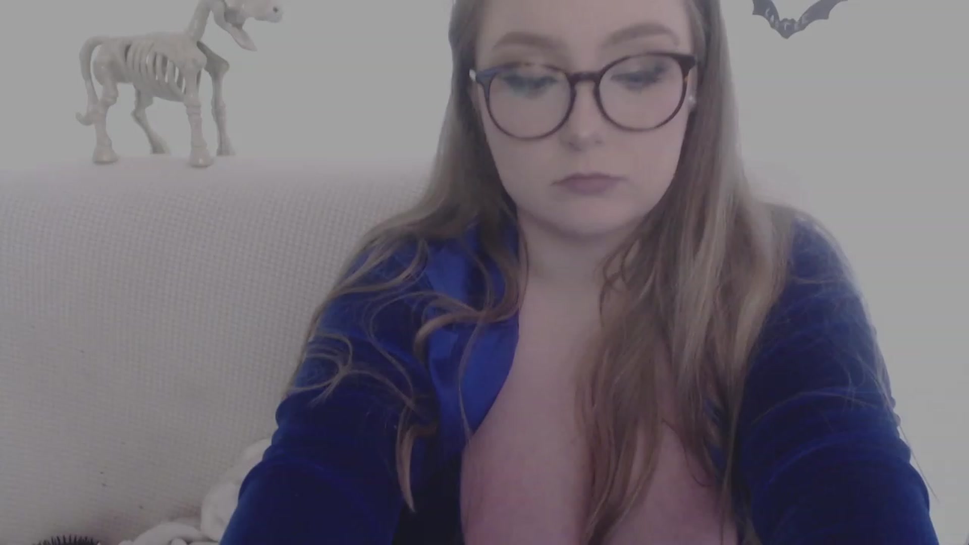 Gallery image thumbnail from LibbyxDoe's myfreecams stream on, 10/31/2023, 10:24 image 7 of 20