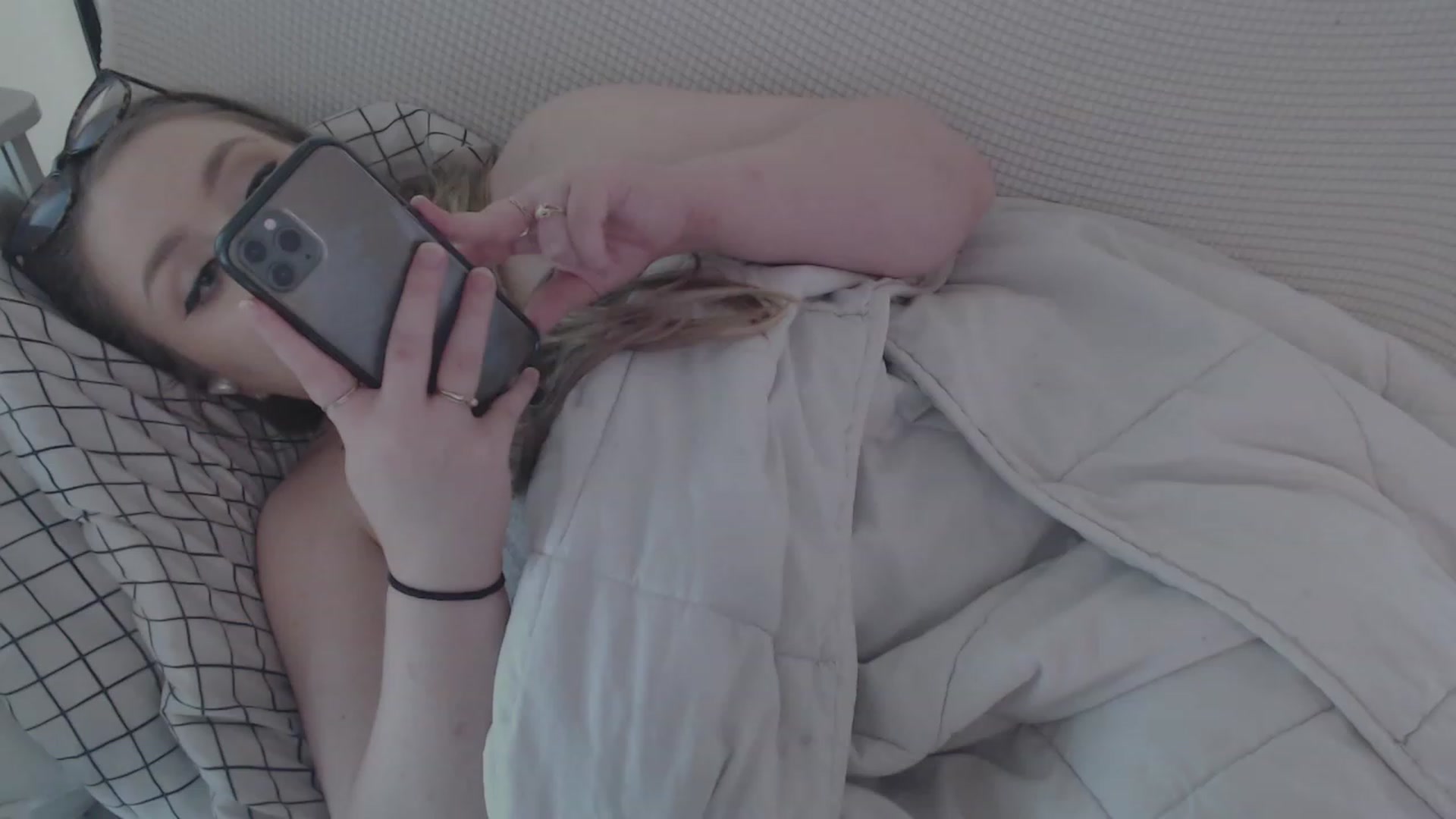 Gallery image thumbnail from LibbyxDoe's myfreecams stream on, 11/15/2023, 15:56 image 18 of 20