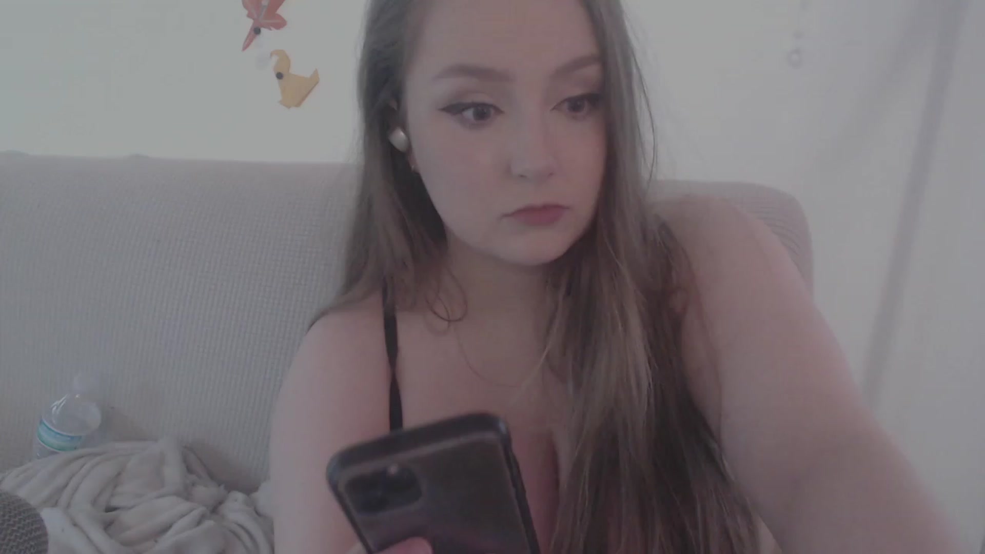 Gallery image thumbnail from LibbyxDoe's myfreecams stream on, 11/25/2023, 13:55 image 13 of 20