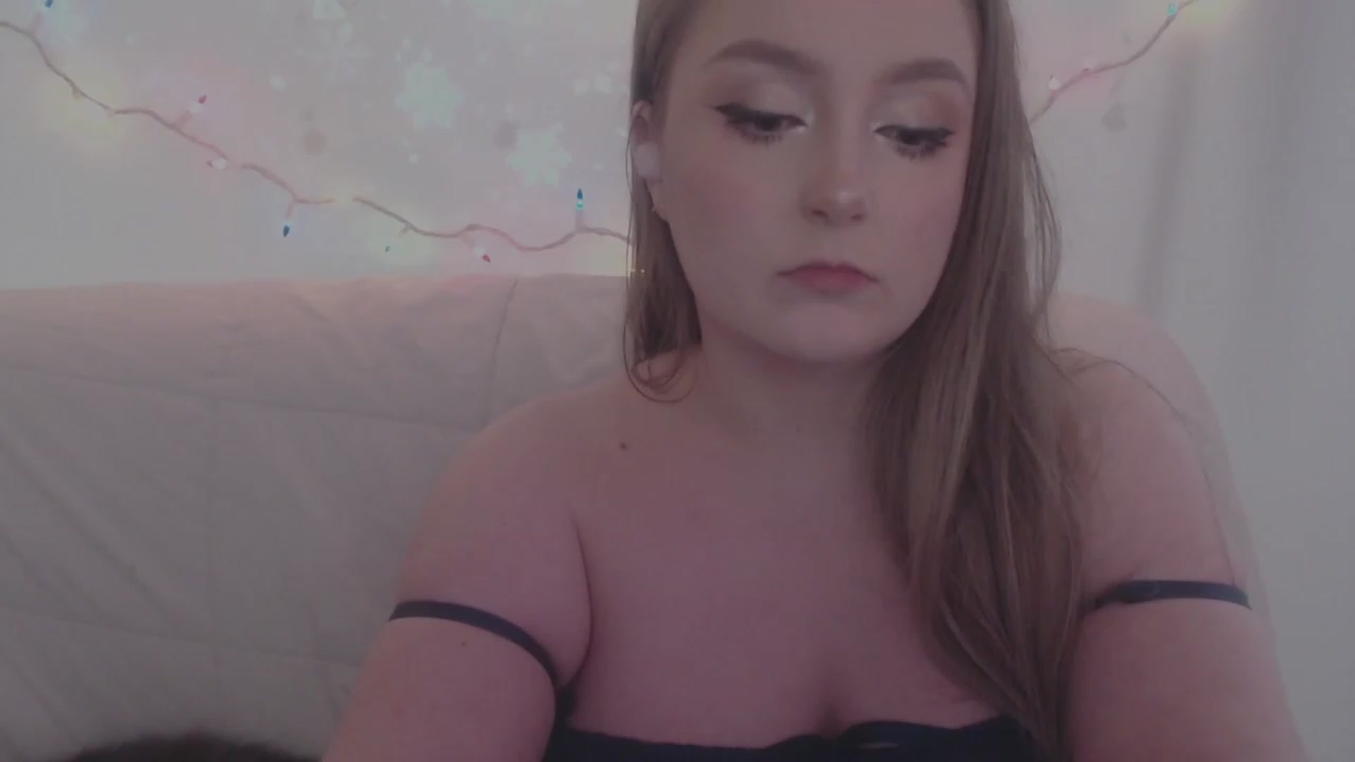 Gallery image thumbnail from LibbyxDoe's myfreecams stream on, 12/08/2023, 11:03 image 8 of 20