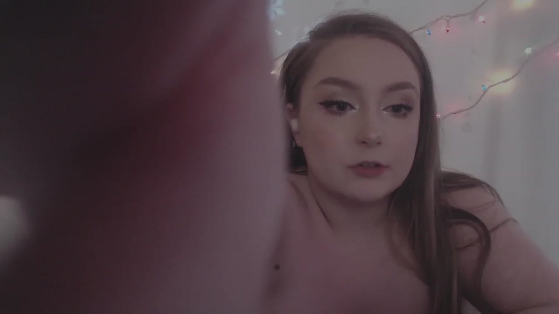 Gallery image thumbnail from LibbyxDoe's myfreecams stream on, 12/08/2023, 11:03 image 15 of 20