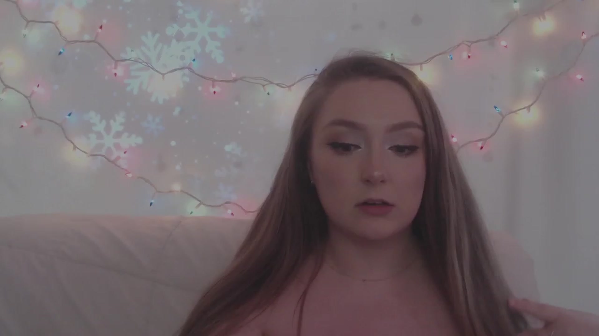 Gallery image thumbnail from LibbyxDoe's myfreecams stream on, 12/09/2023, 11:20 image 17 of 20