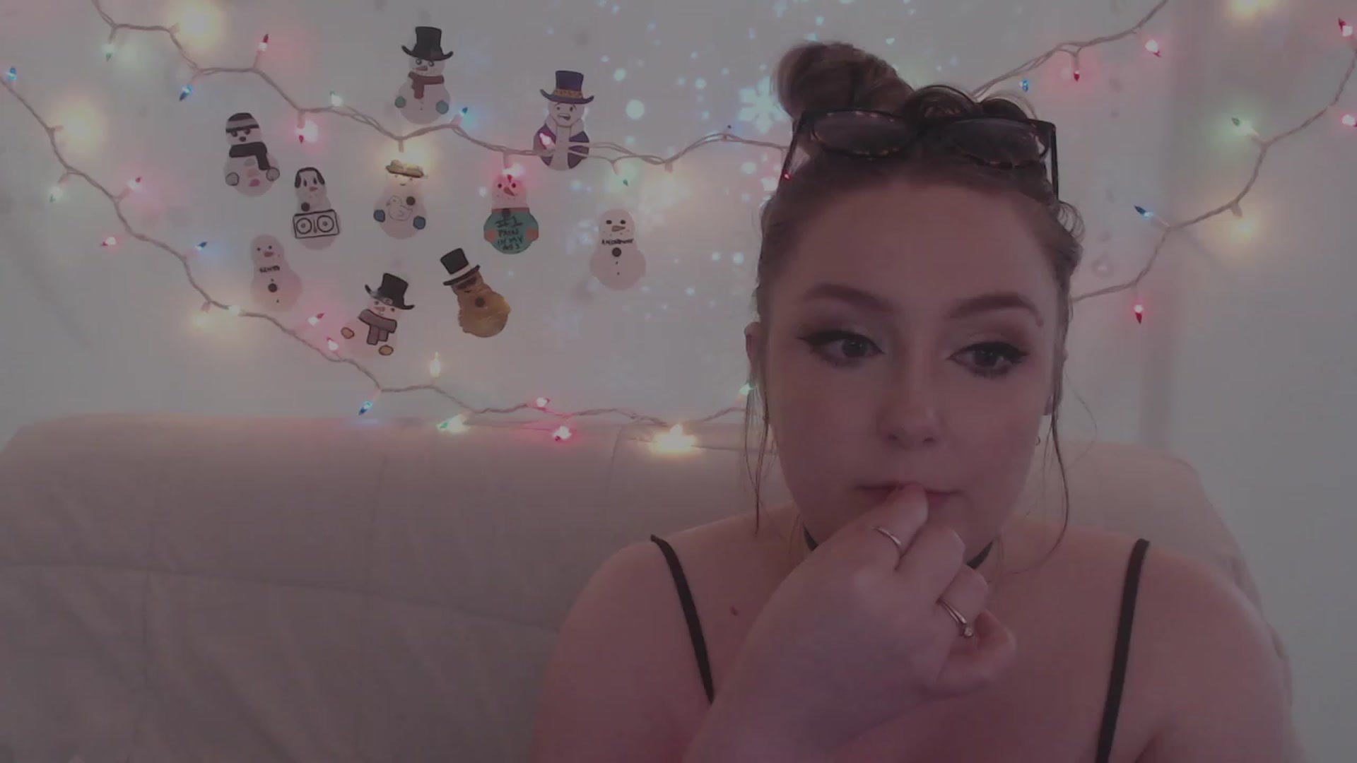 Gallery image thumbnail from LibbyxDoe's myfreecams stream on, 12/22/2023, 08:49 image 7 of 20