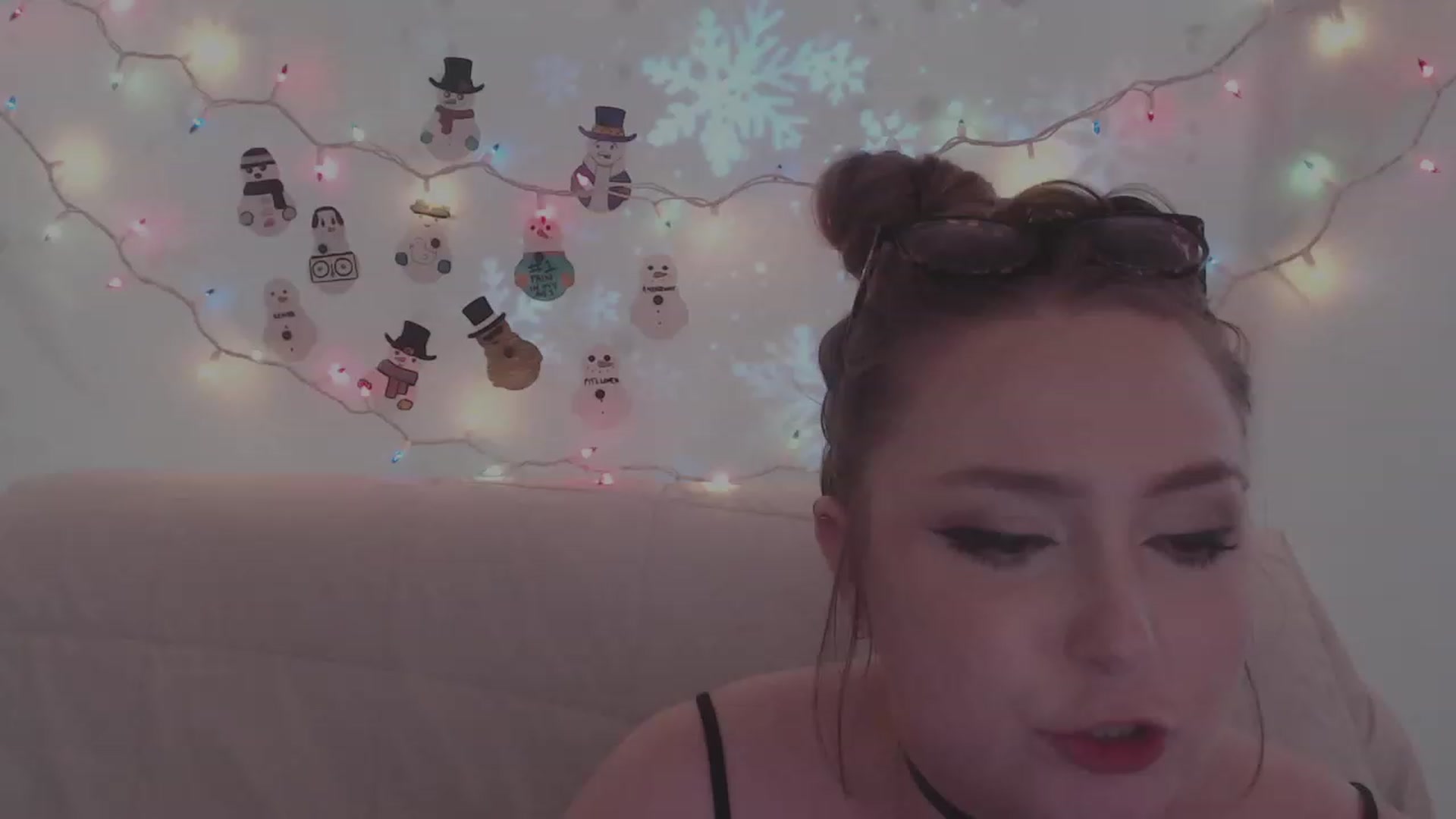 Gallery image thumbnail from LibbyxDoe's myfreecams stream on, 12/22/2023, 08:49 image 18 of 20