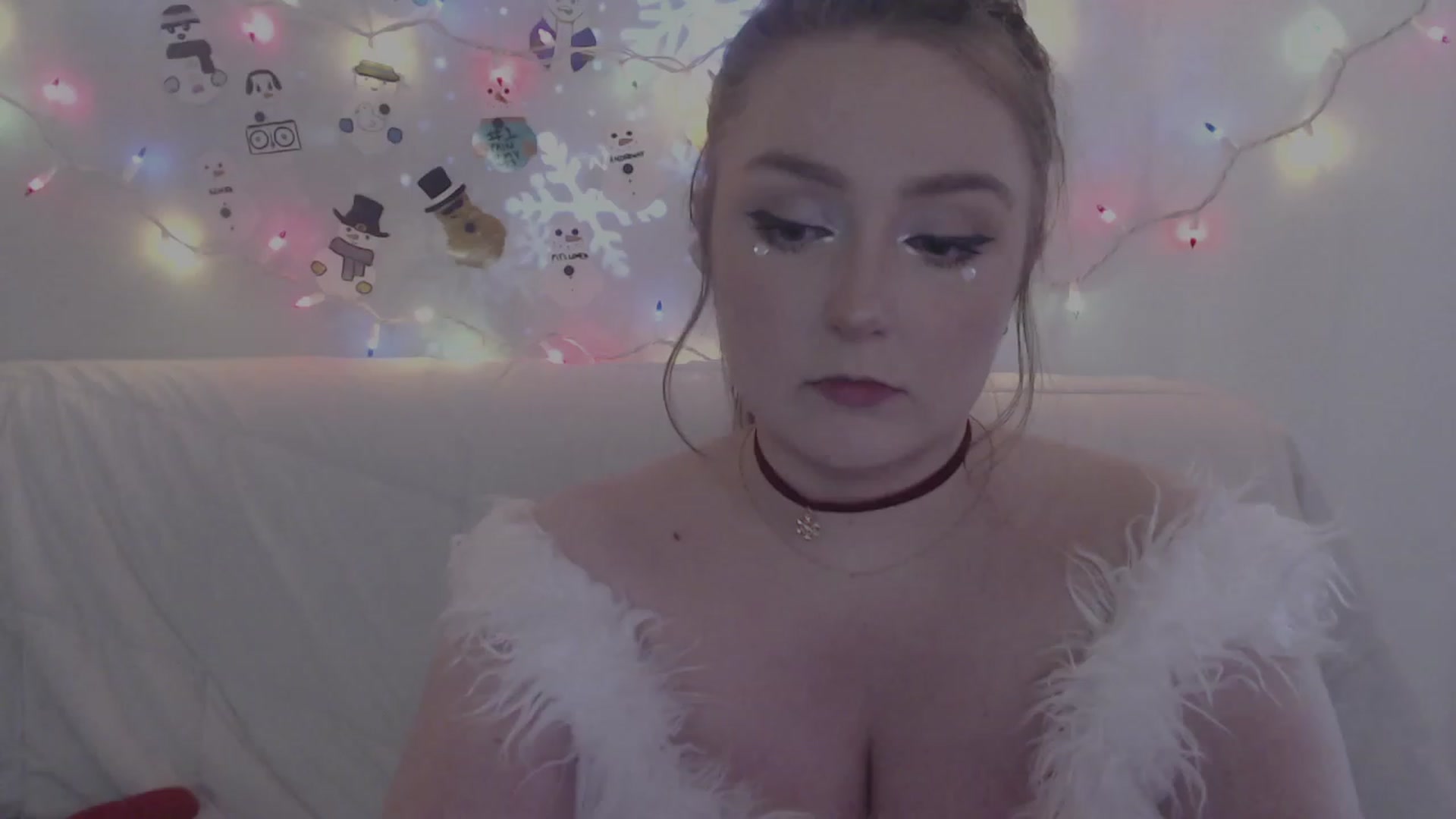 Gallery image thumbnail from LibbyxDoe's myfreecams stream on, 12/25/2023, 10:38 image 11 of 20
