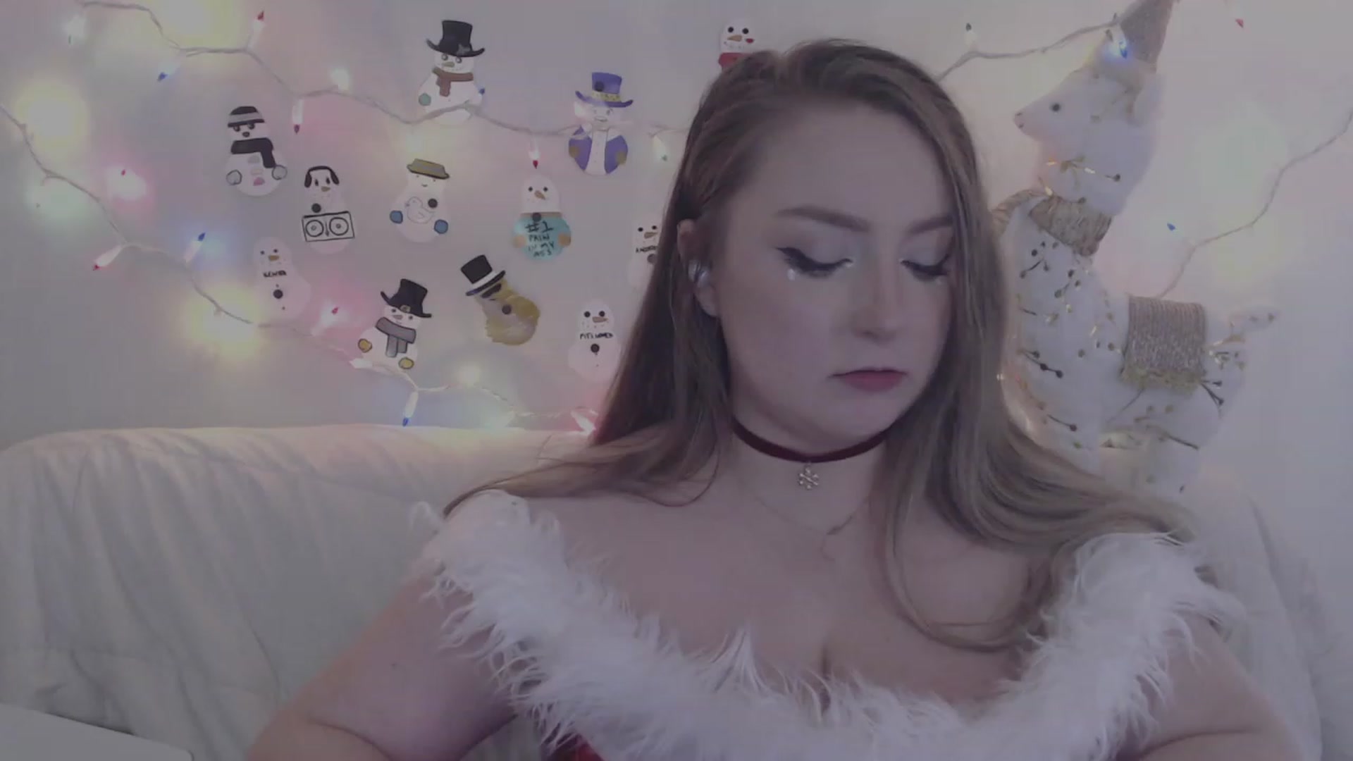 Gallery image thumbnail from LibbyxDoe's myfreecams stream on, 12/25/2023, 10:38 image 2 of 20