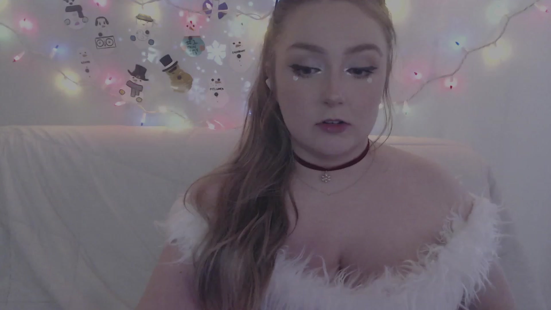 Gallery image thumbnail from LibbyxDoe's myfreecams stream on, 12/25/2023, 10:38 image 16 of 20