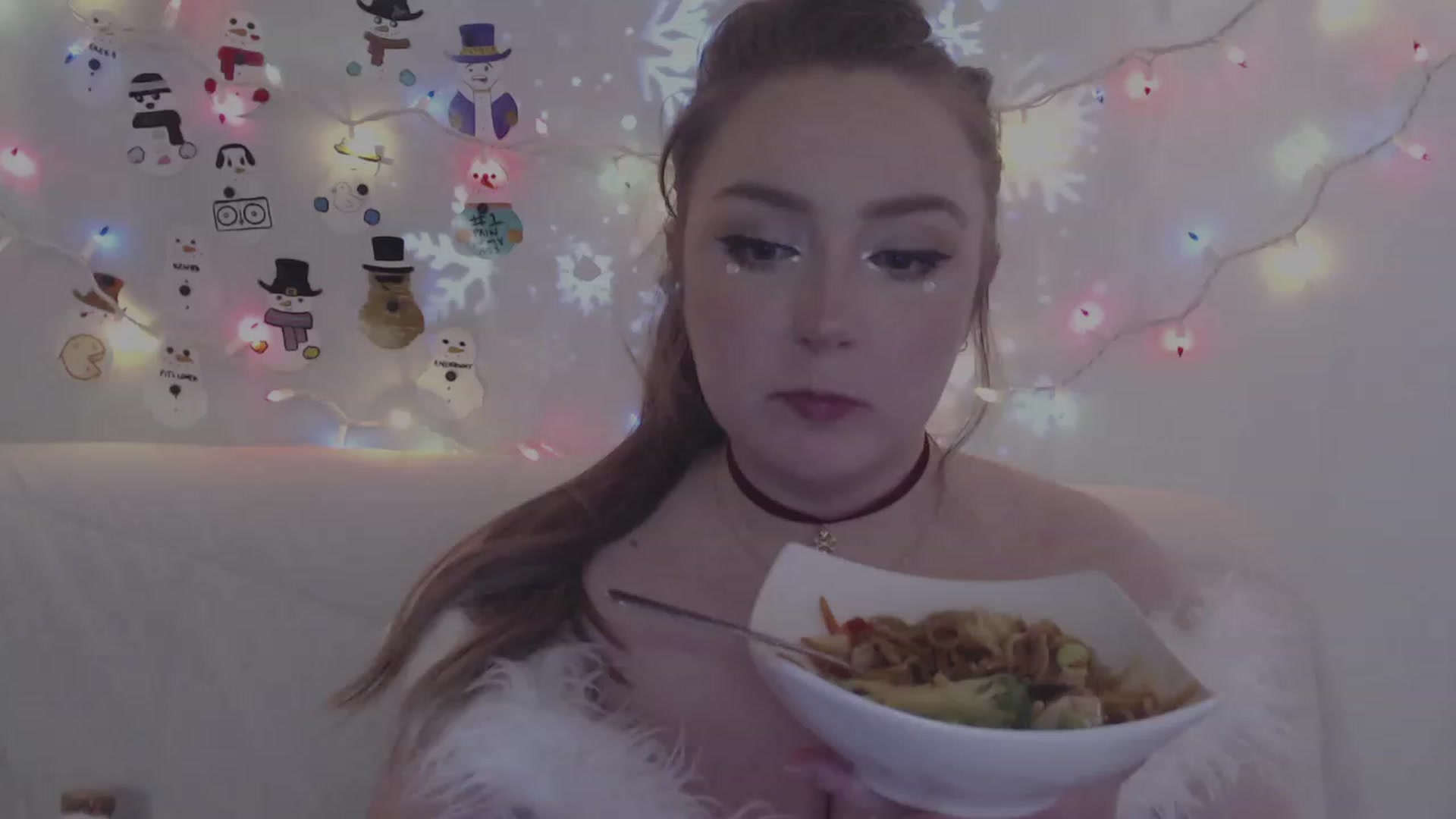 Gallery image thumbnail from LibbyxDoe's myfreecams stream on, 12/25/2023, 12:49 image 17 of 20