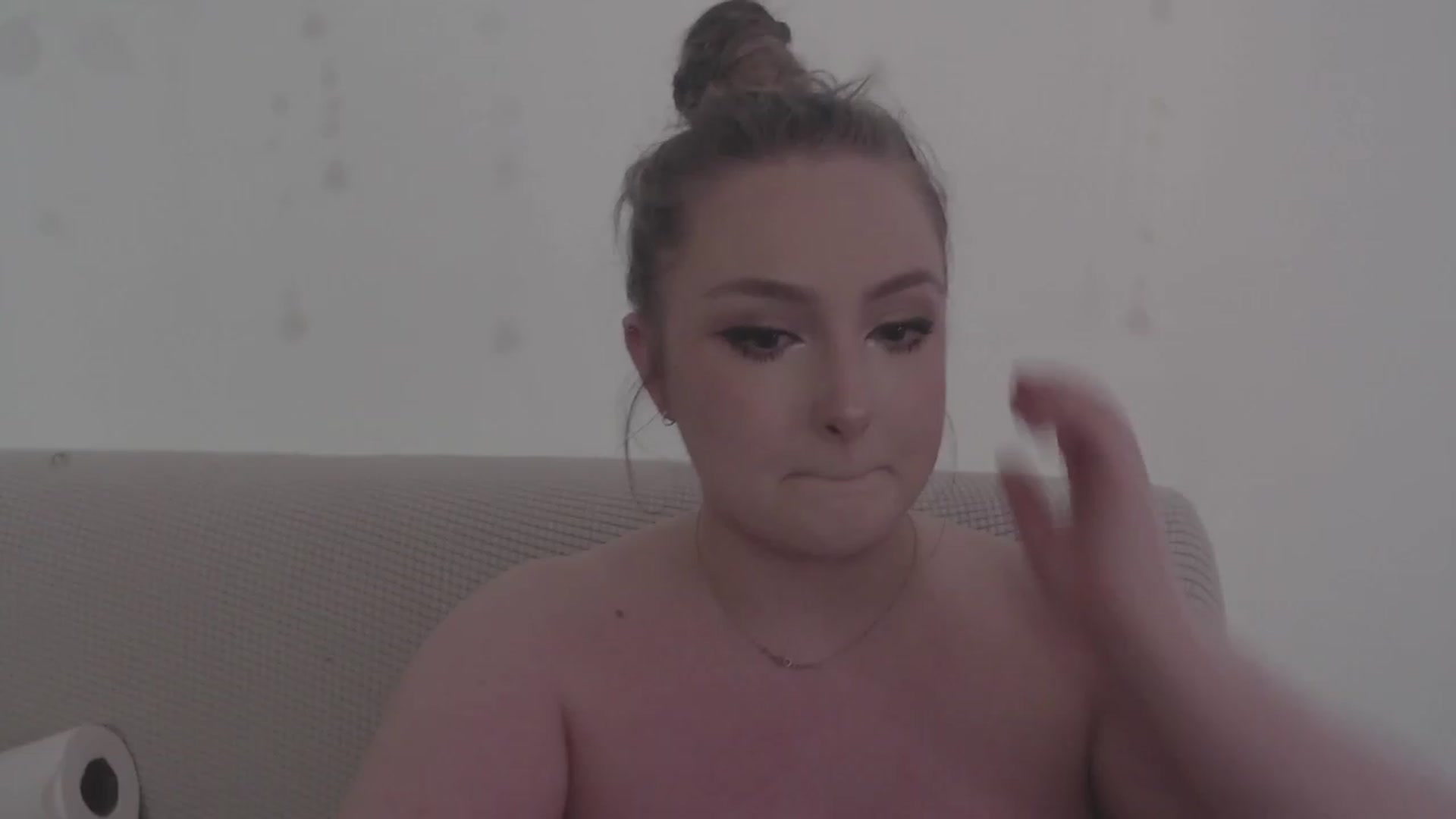 Gallery image thumbnail from LibbyxDoe's myfreecams stream on, 01/09/2024, 08:27 image 1 of 20