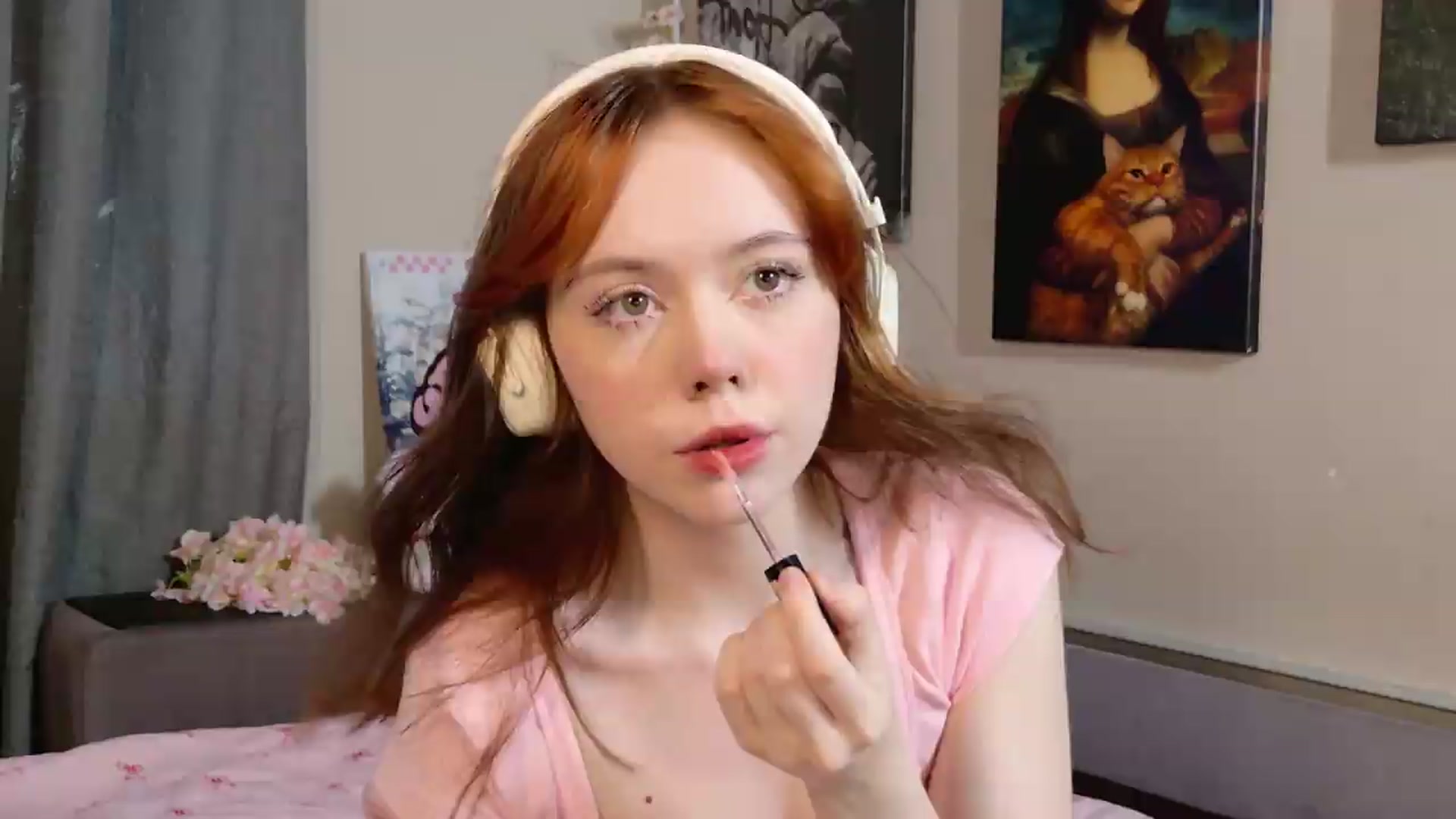 Gallery image thumbnail from Libellule's myfreecams stream on, 07/18/2026, 11:01 image 11 of 20