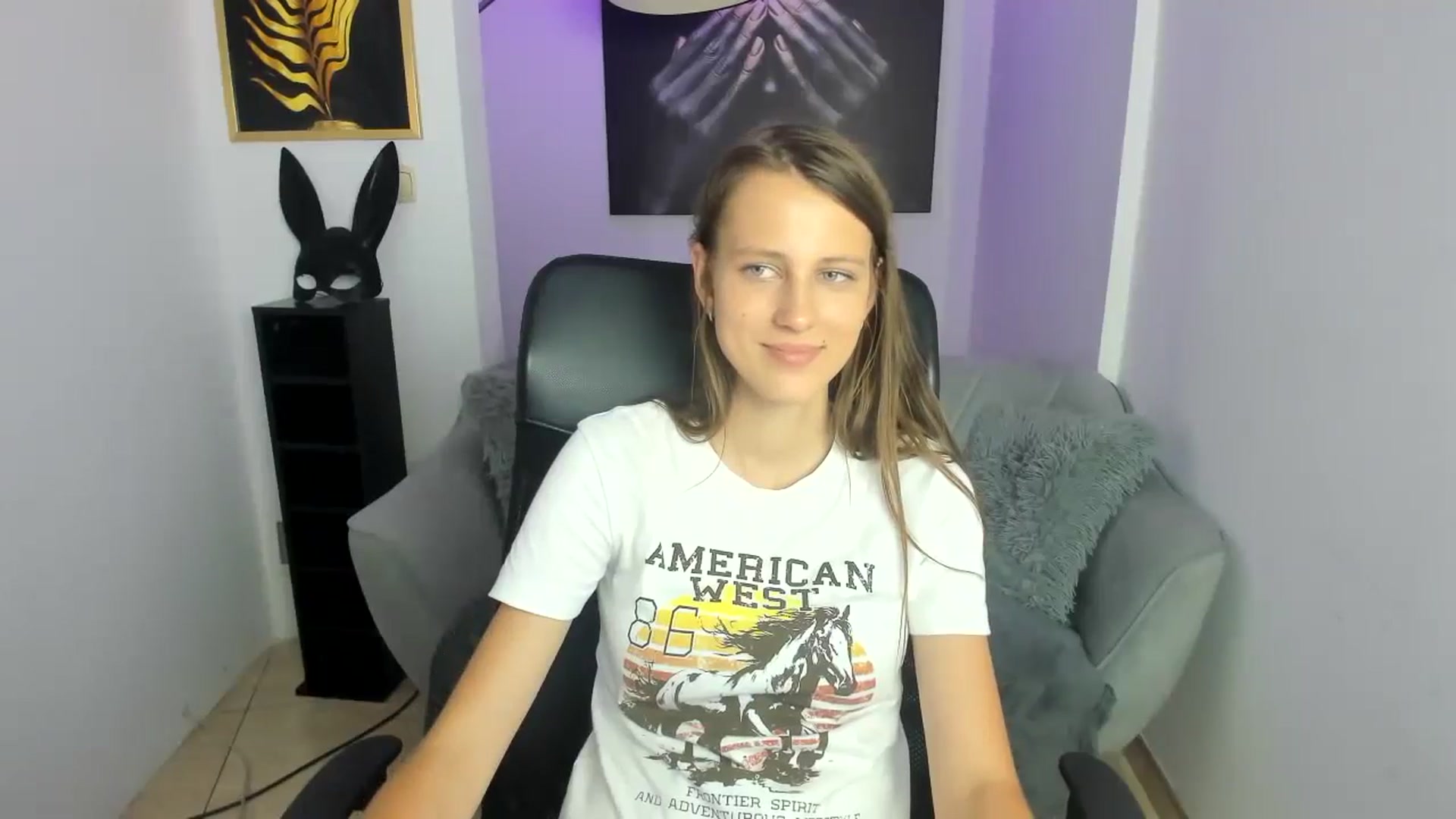 Gallery image thumbnail from Librarium's myfreecams stream on, 07/11/2024, 13:17 image 13 of 20