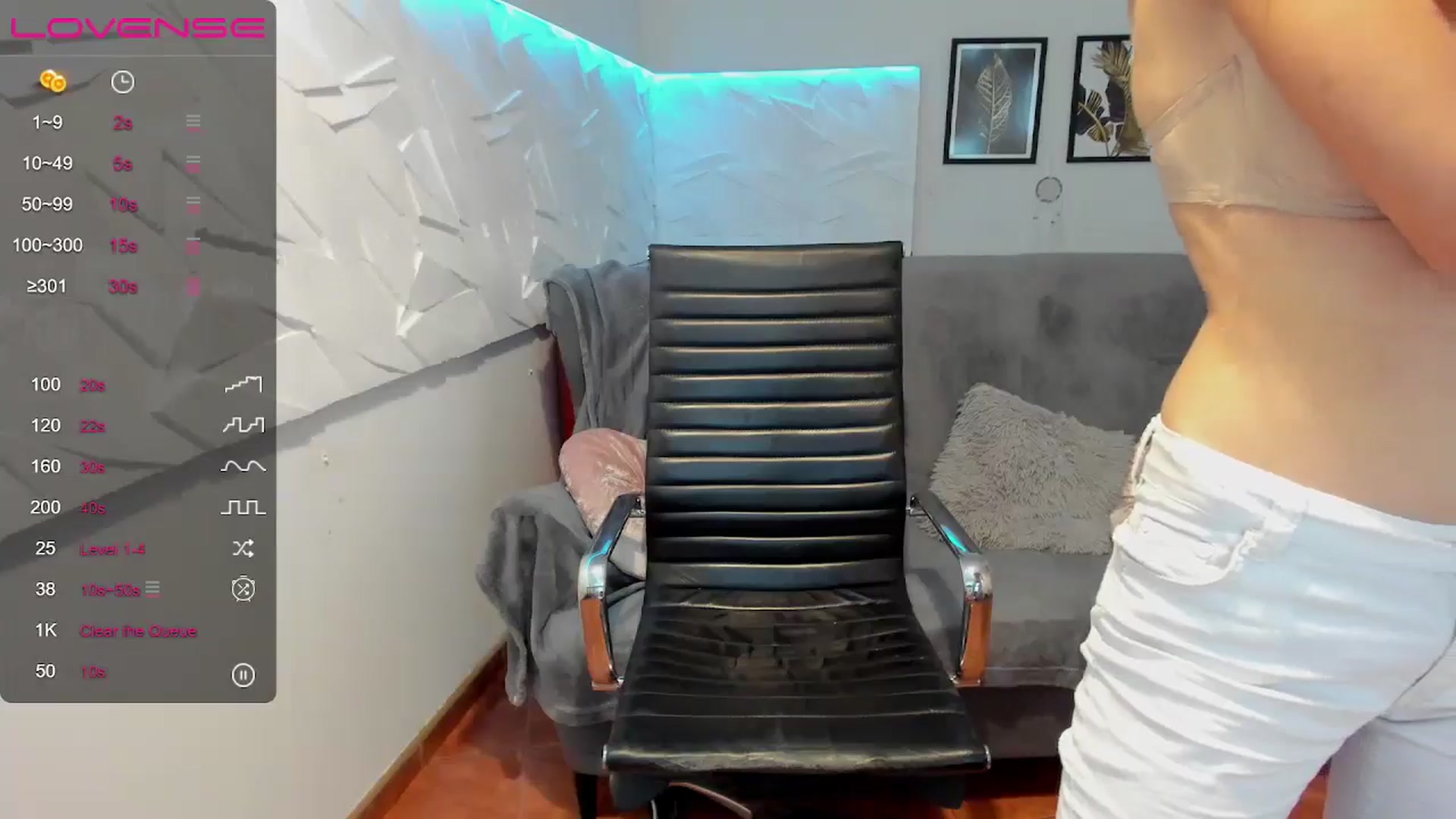 Gallery image thumbnail from Librarium's myfreecams stream on, 10/13/2024, 14:29 image 4 of 20