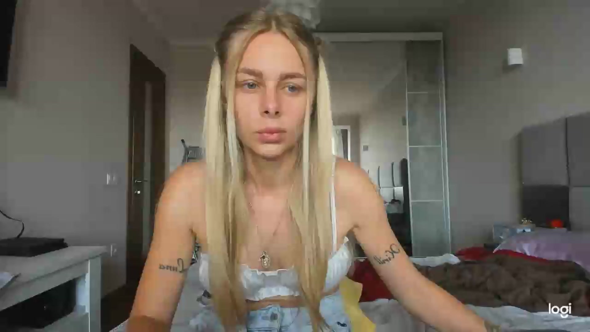 Gallery image thumbnail from Librarys_bb's myfreecams stream on, 06/20/2026, 11:57 image 1 of 20