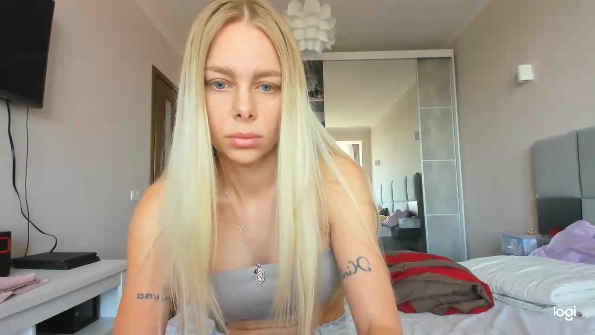 Gallery image thumbnail from Librarys_bb's myfreecams stream on, 06/21/2026, 12:22 image 2 of 20
