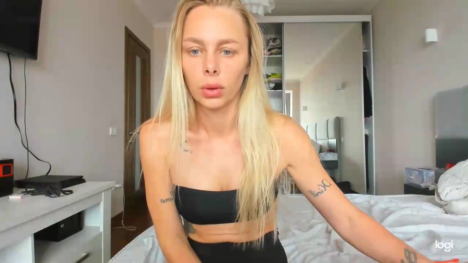 Gallery image thumbnail from Librarys_bb's myfreecams stream on, 06/23/2026, 11:00 image 19 of 20