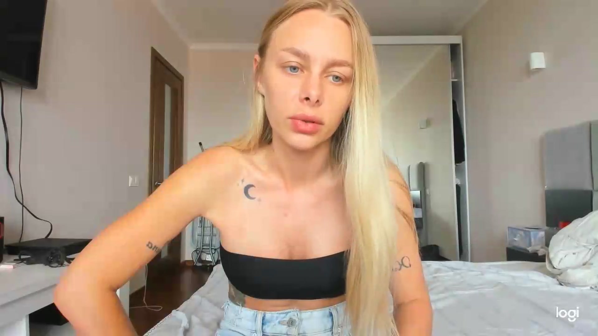 Gallery image thumbnail from Librarys_bb's myfreecams stream on, 06/23/2026, 11:00 image 5 of 20