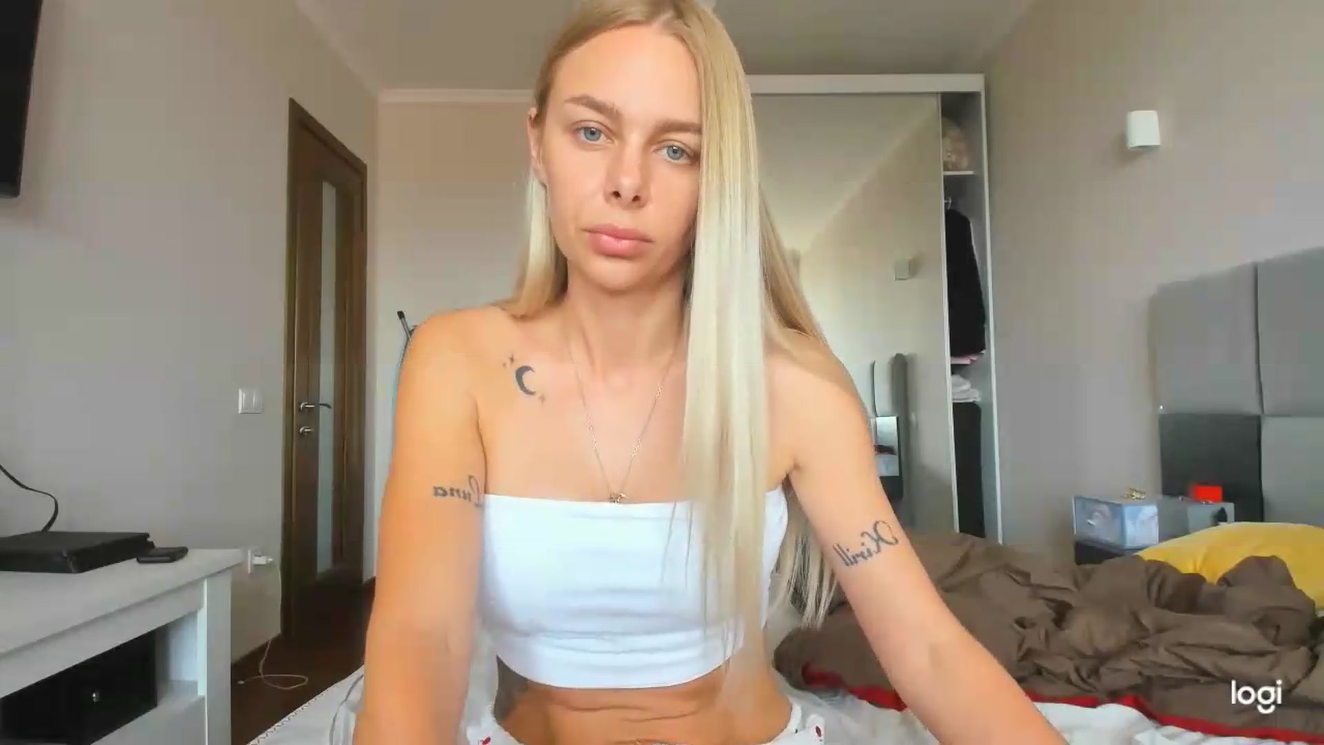 Gallery image thumbnail from Librarys_bb's myfreecams stream on, 06/24/2026, 11:05 image 9 of 20