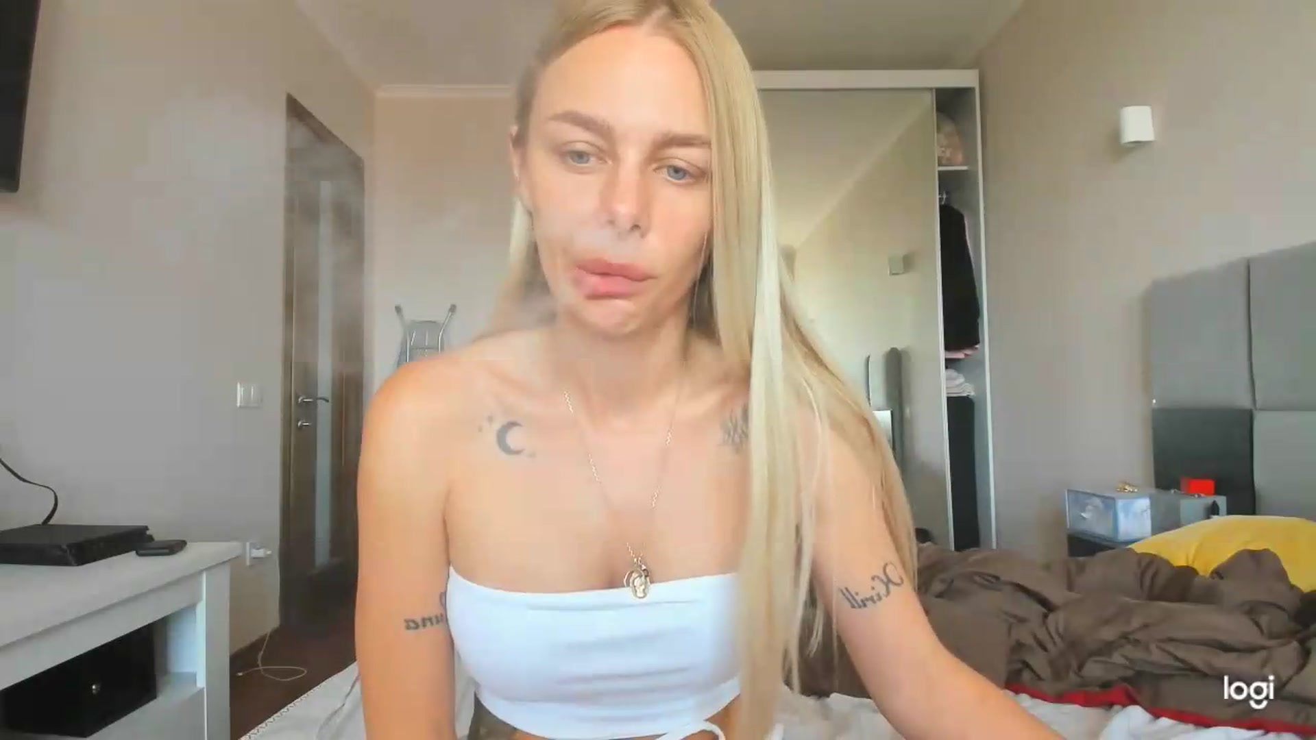 Gallery image thumbnail from Librarys_bb's myfreecams stream on, 06/24/2026, 11:05 image 20 of 20