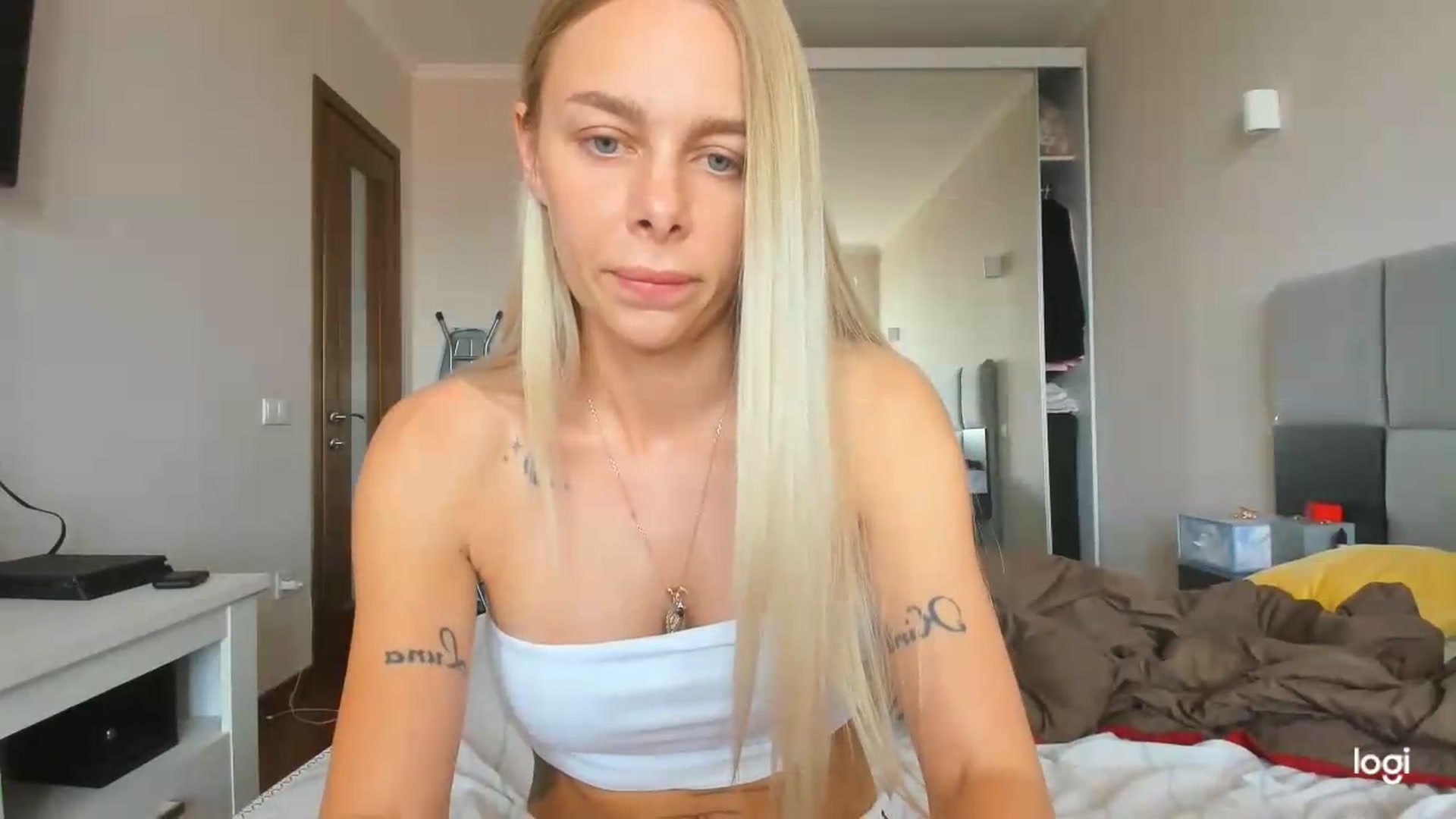 Gallery image thumbnail from Librarys_bb's myfreecams stream on, 06/24/2026, 11:05 image 6 of 20
