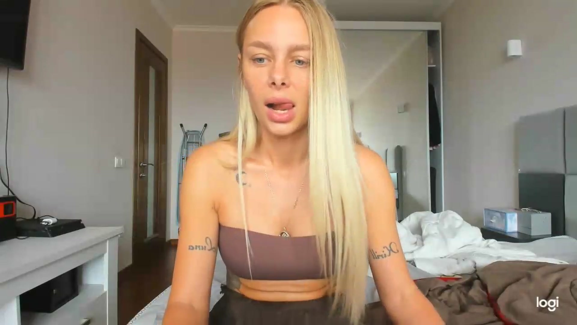 Gallery image thumbnail from Librarys_bb's myfreecams stream on, 07/13/2026, 09:51 image 2 of 20
