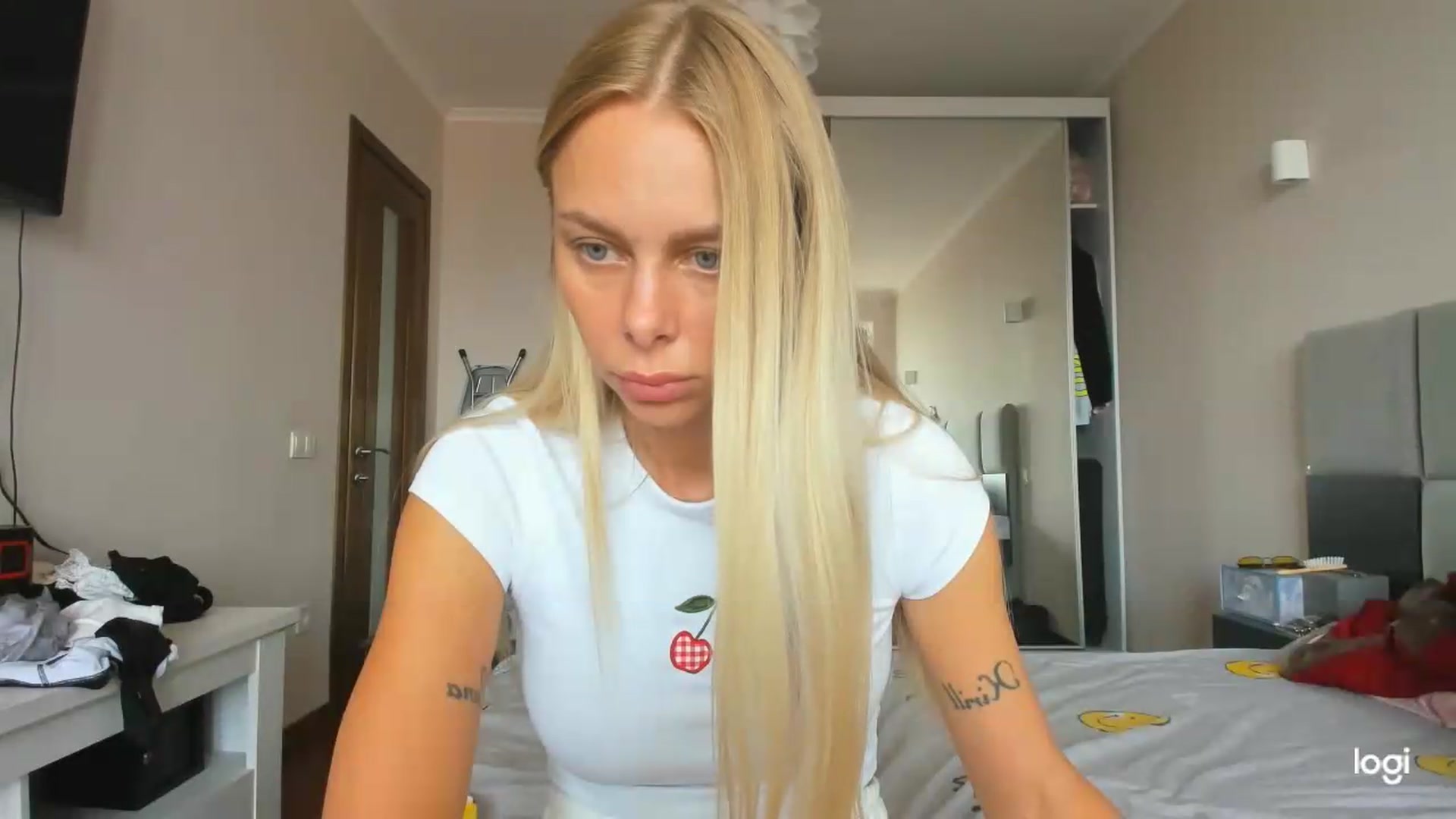 Gallery image thumbnail from Librarys_bb's myfreecams stream on, 07/15/2026, 10:37 image 20 of 20